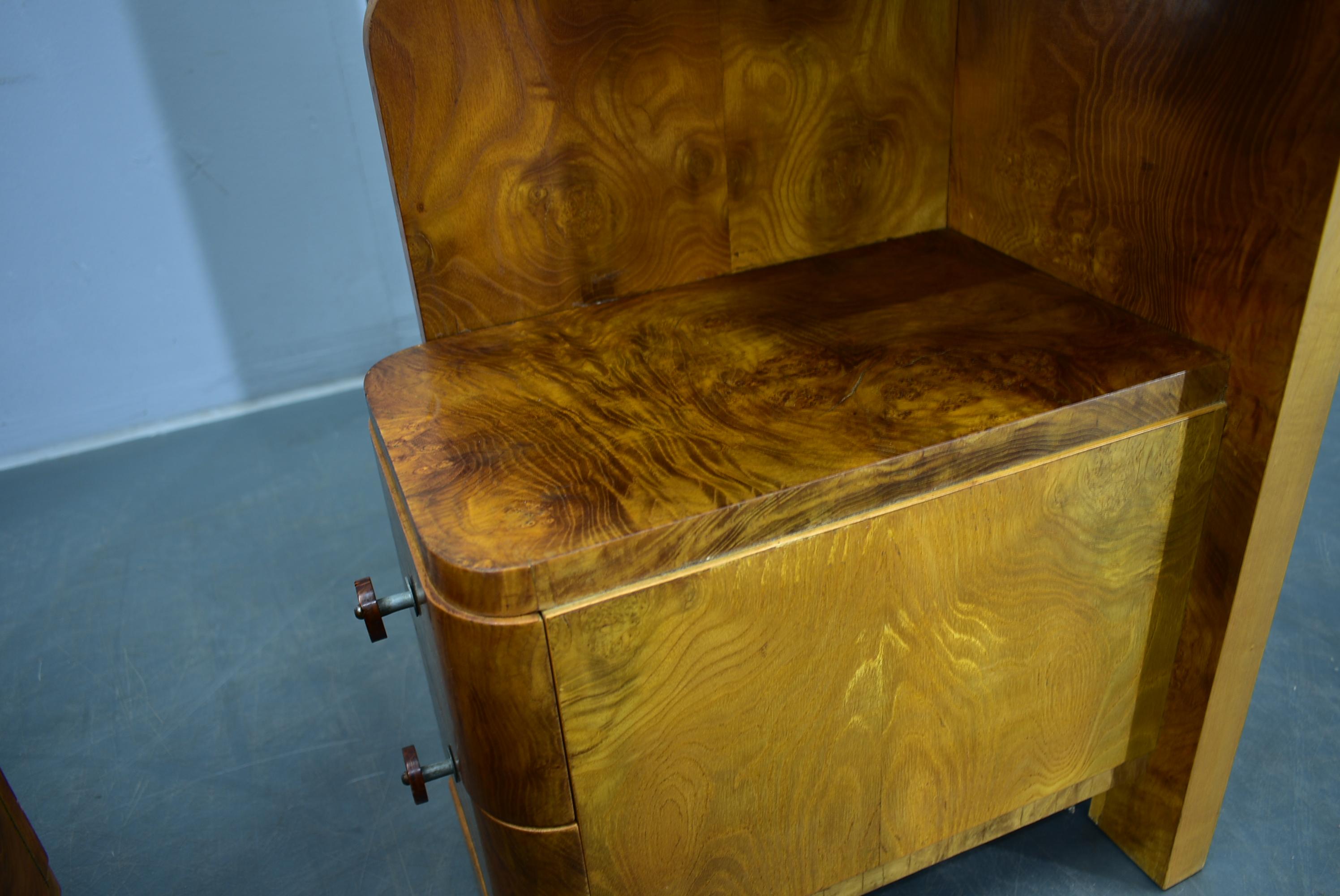1930s Pair of Art Deco Bedside Tables, Czechoslovakia For Sale 5