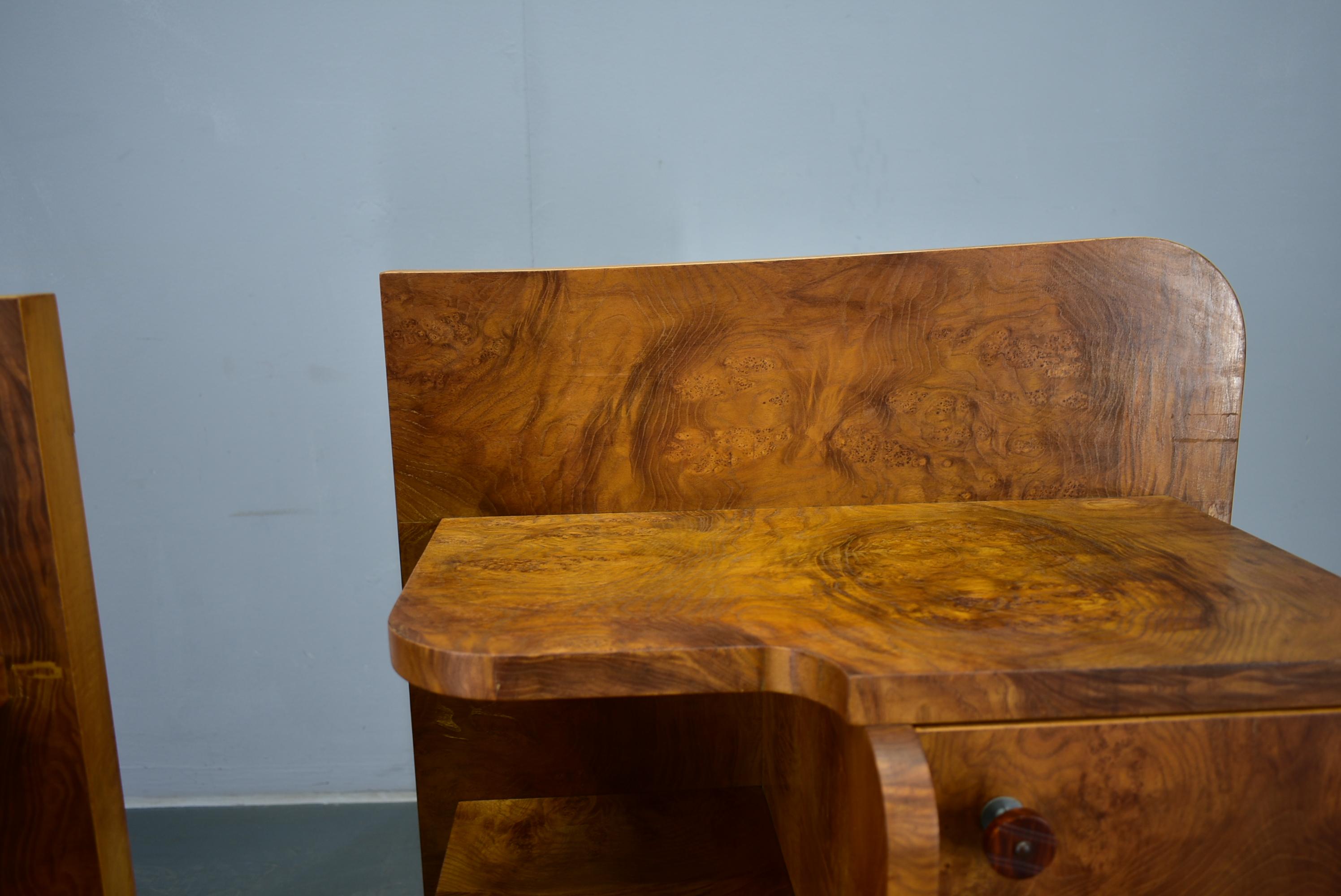 1930s Pair of Art Deco Bedside Tables, Czechoslovakia For Sale 14