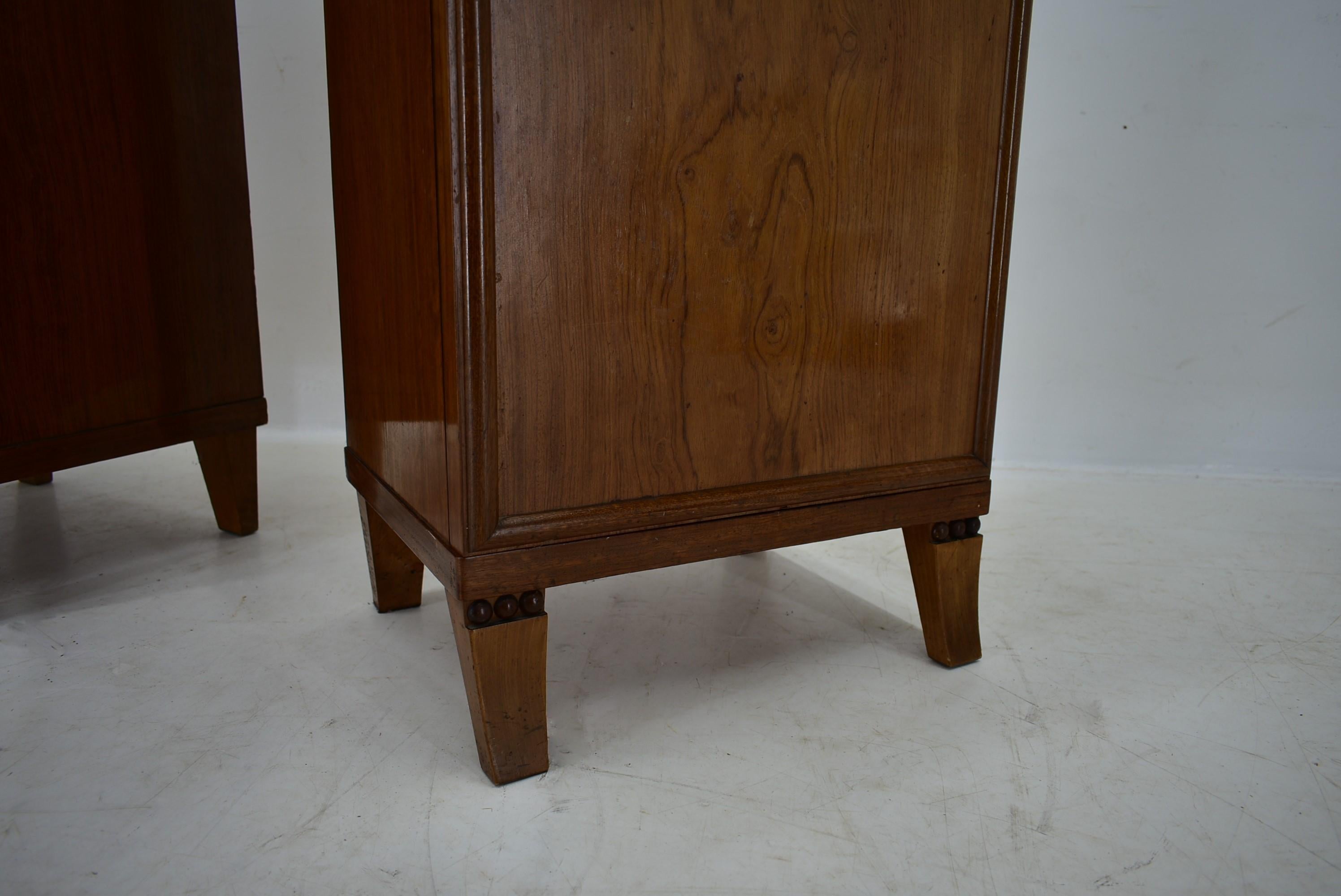 1930s Pair of Art Deco Bedside Tables, Czechoslovakia For Sale 15