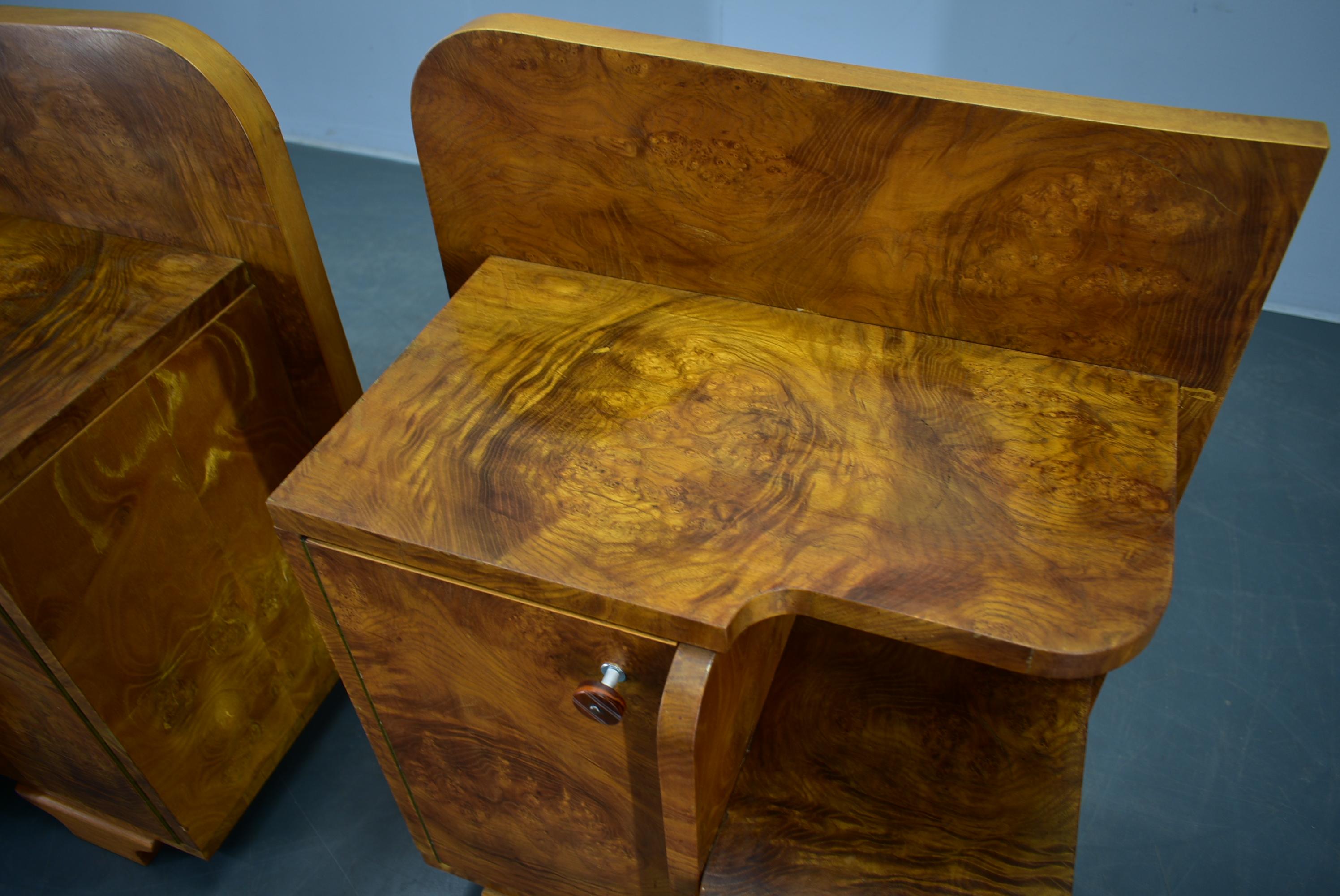 1930s Pair of Art Deco Bedside Tables, Czechoslovakia For Sale 15