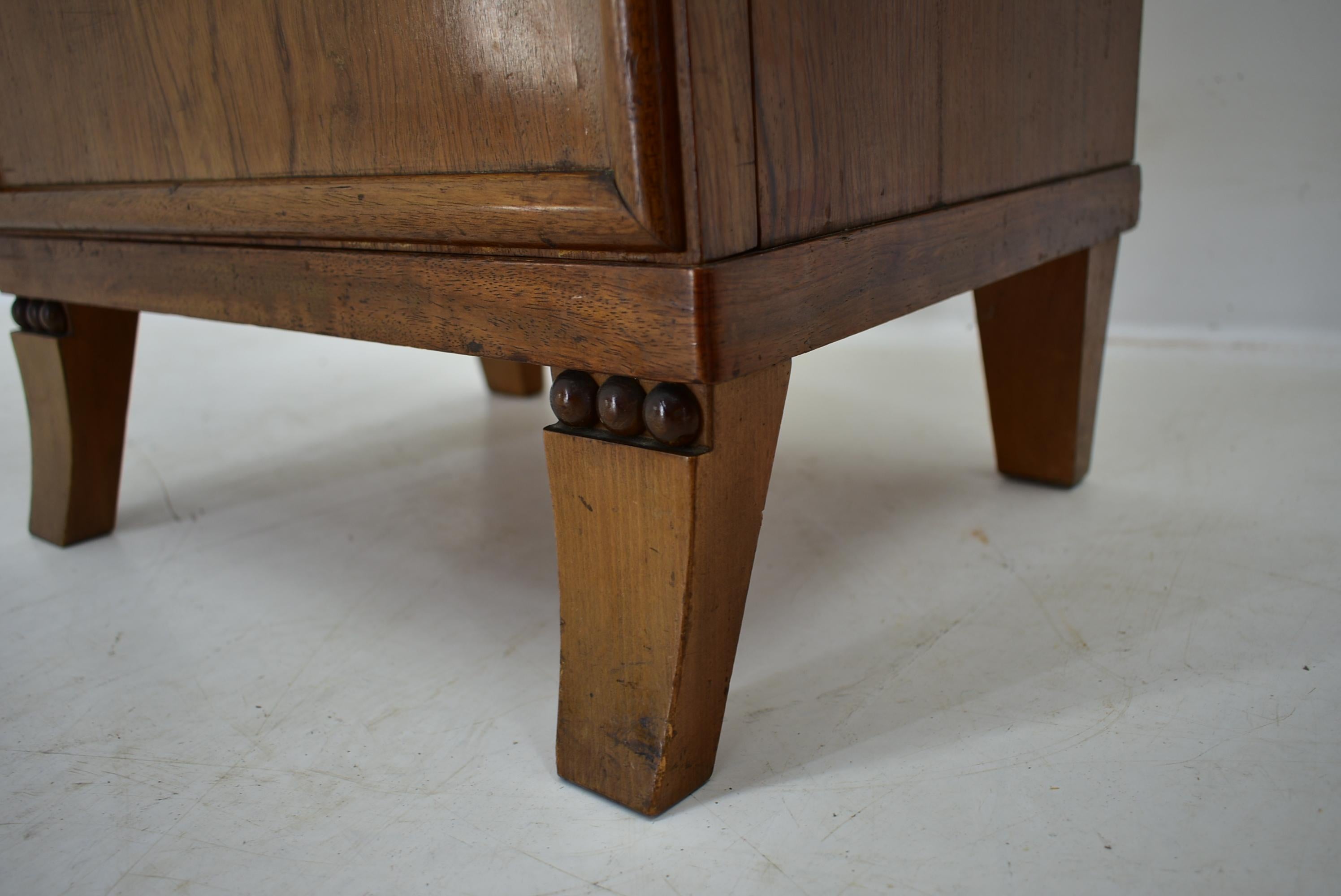 1930s Pair of Art Deco Bedside Tables, Czechoslovakia In Good Condition For Sale In Praha, CZ