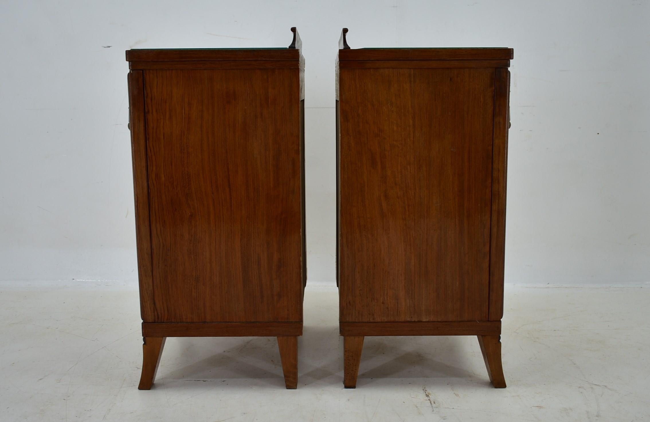 1930s Pair of Art Deco Bedside Tables, Czechoslovakia For Sale 2