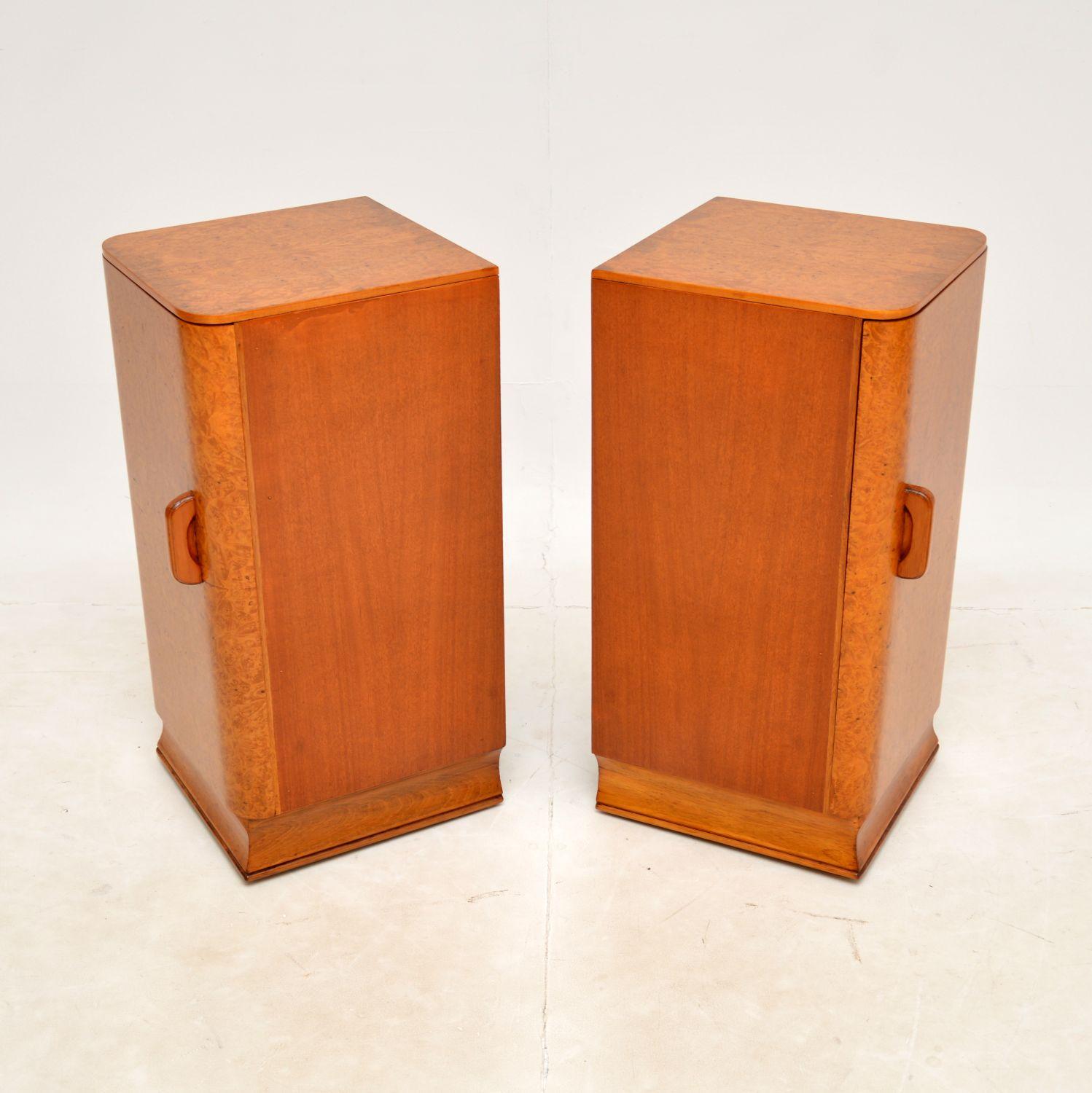 1930s Pair of Art Deco Bird’S-Eye Maple Bedside Cabinets In Good Condition In London, GB