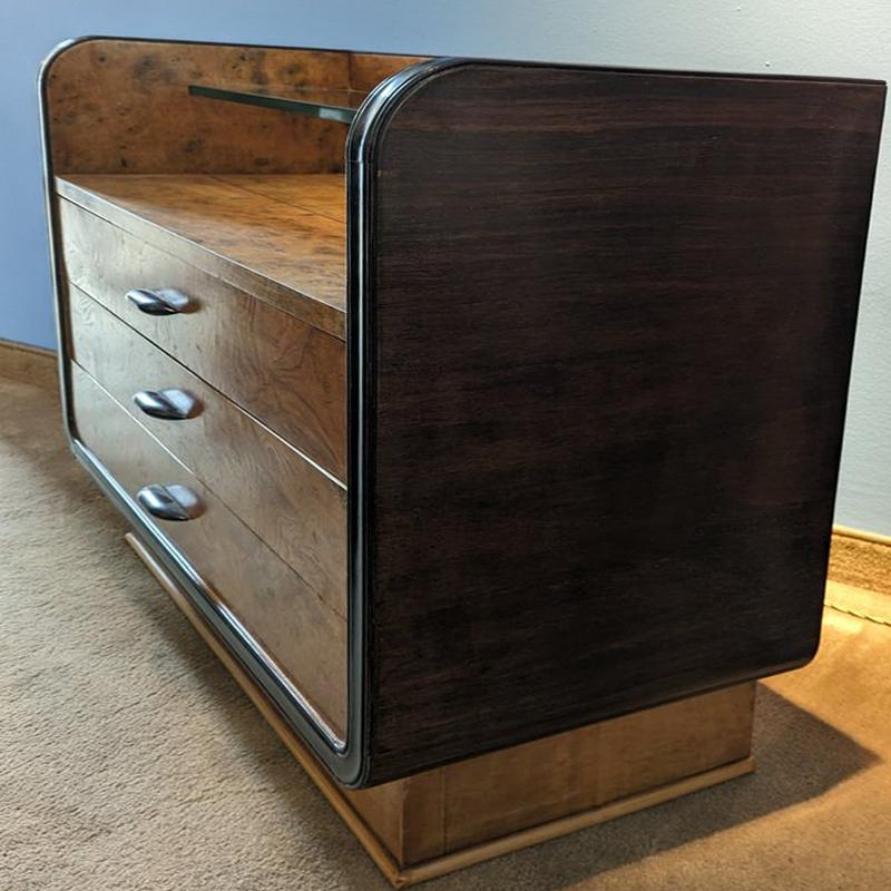 1930s Pair of Art Deco Nighstands. Made in France In Excellent Condition In Milan, IT