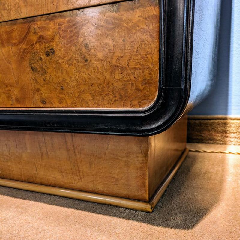 1930s Pair of Art Deco Nighstands. Made in France 2