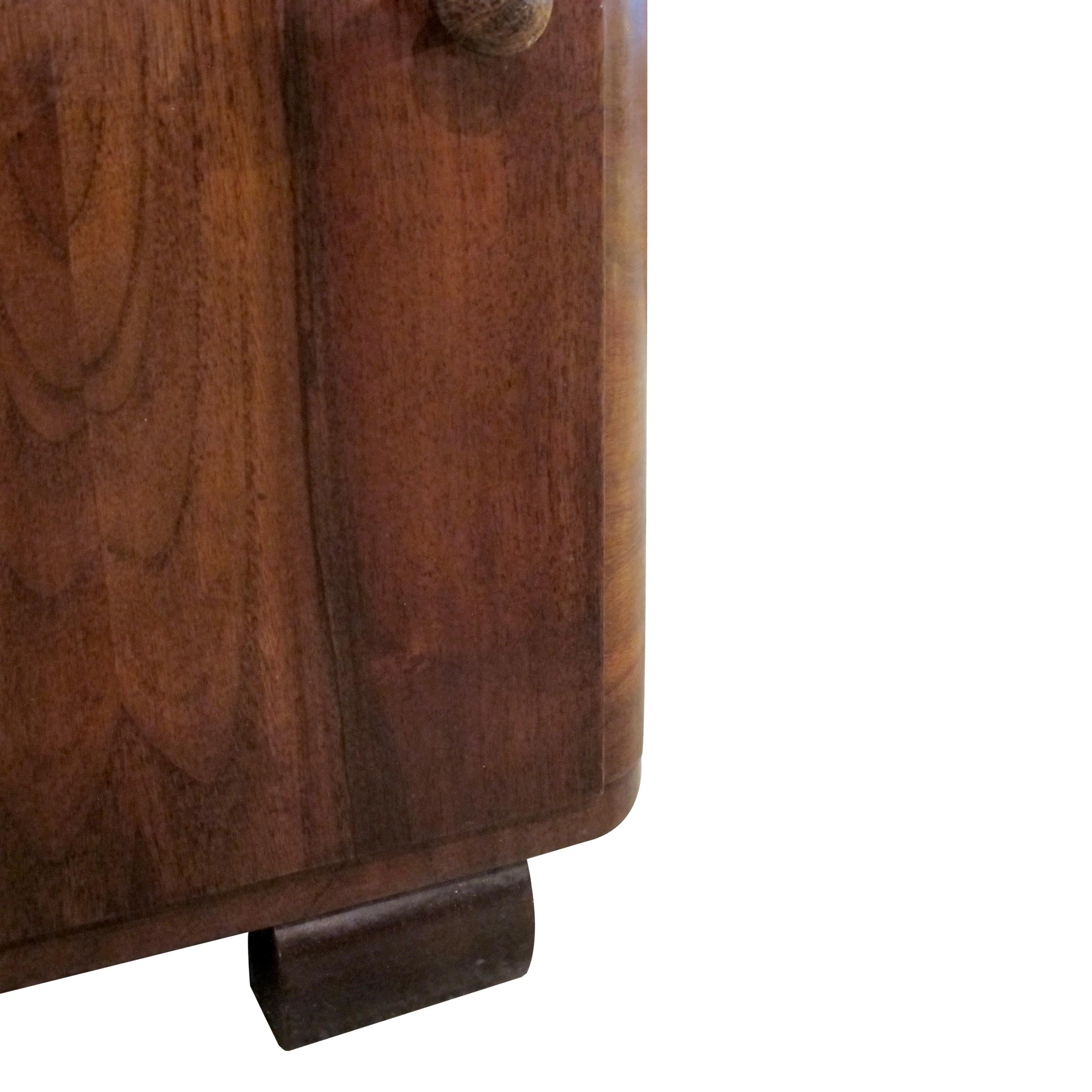1930s Pair of Art Deco Walnut Veneers Bedside Table/Nightstands,  French 7