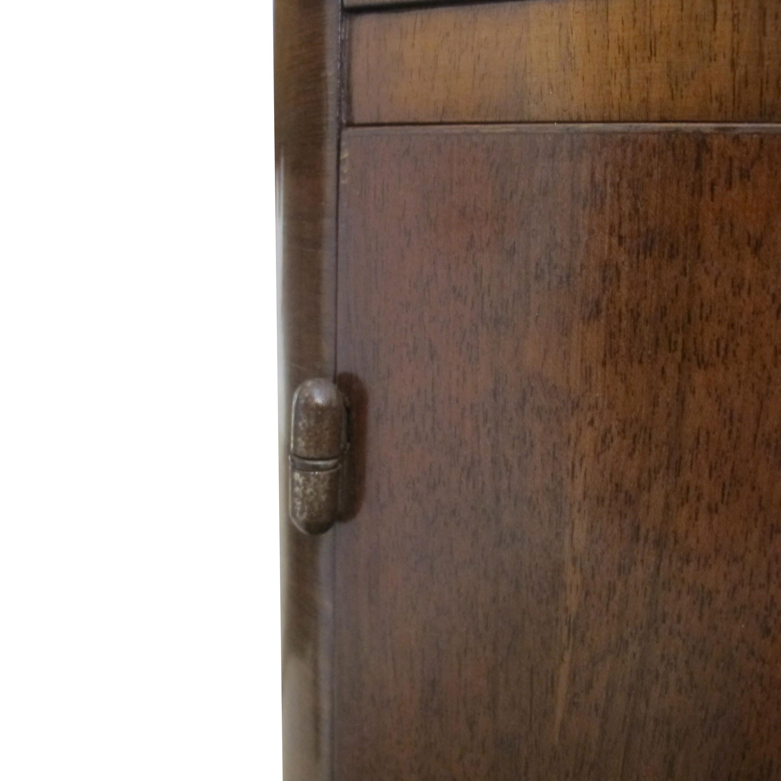 1930s Pair of Art Deco Walnut Veneers Bedside Table/Nightstands,  French 8