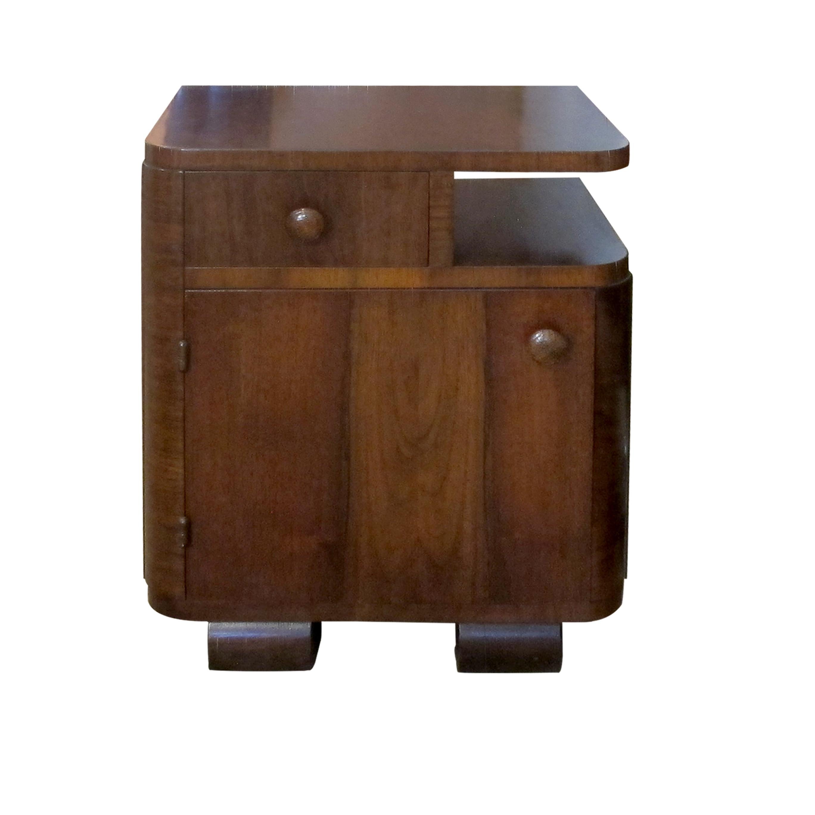 Mid-20th Century 1930s Pair of Art Deco Walnut Veneers Bedside Table/Nightstands,  French
