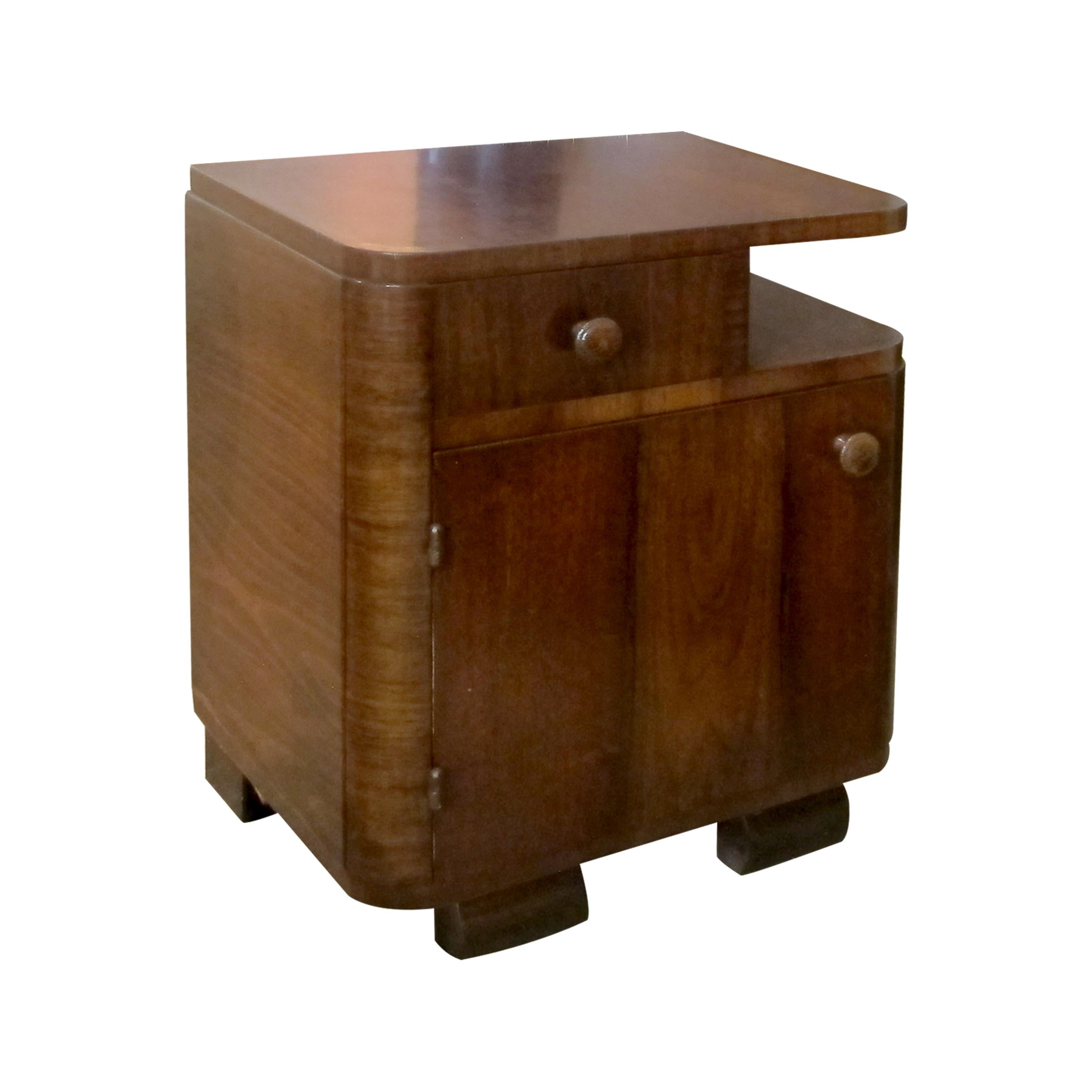 1930s Pair of Art Deco Walnut Veneers Bedside Table/Nightstands,  French 2