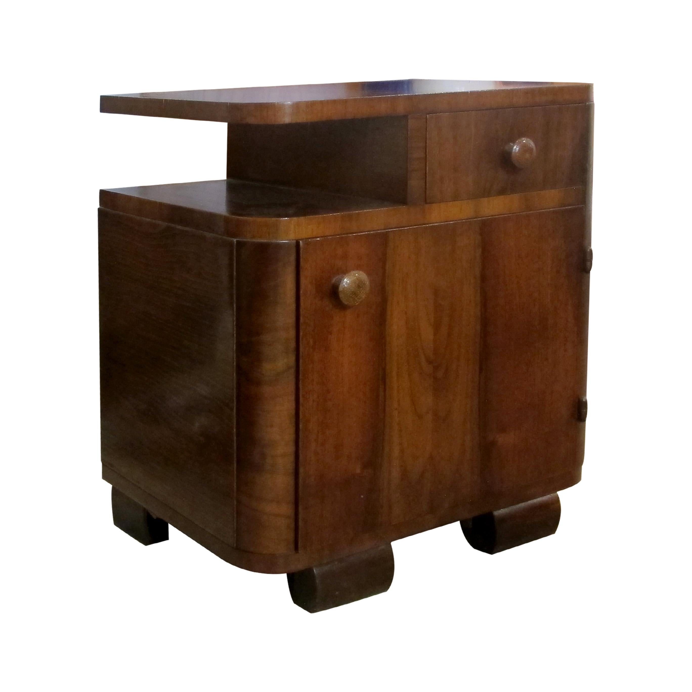 1930s Pair of Art Deco Walnut Veneers Bedside Table/Nightstands,  French 4