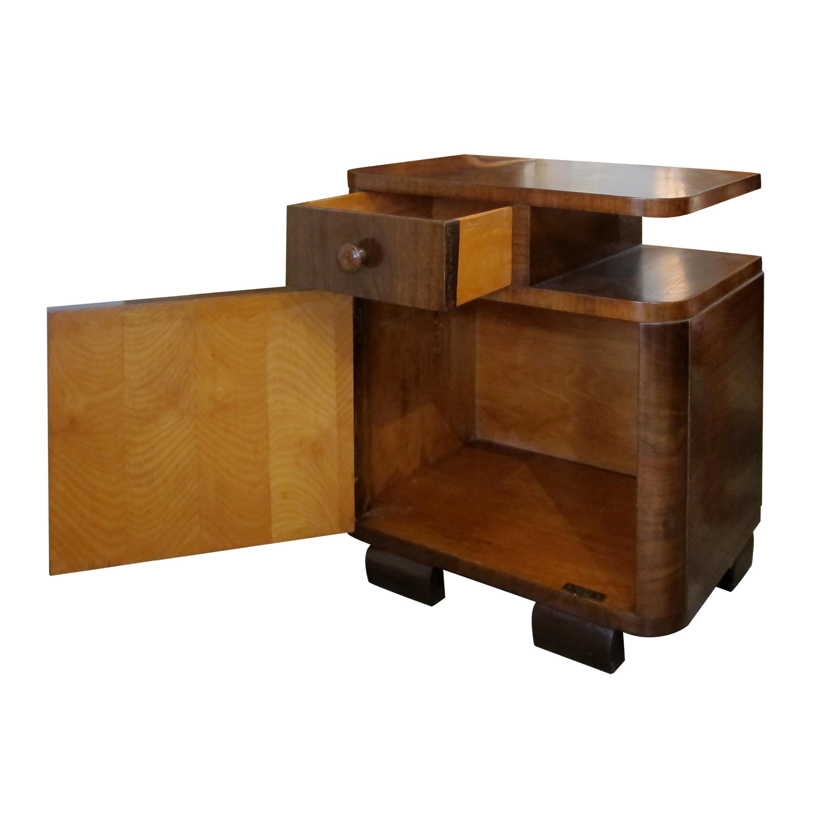 1930s Pair of Art Deco Walnut Veneers Bedside Table/Nightstands,  French 5