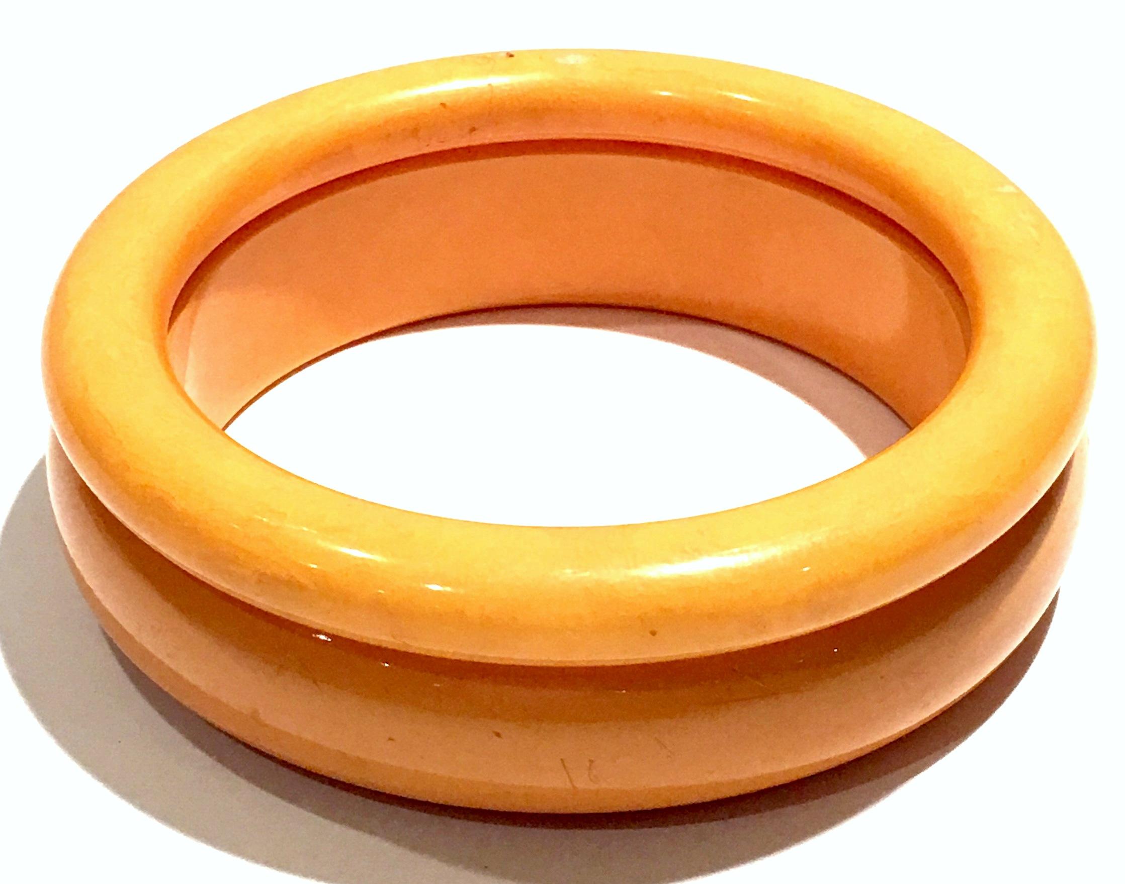 1930'S Pair Of Bakelite Butterscothch Bangle Bracelets In Excellent Condition In West Palm Beach, FL