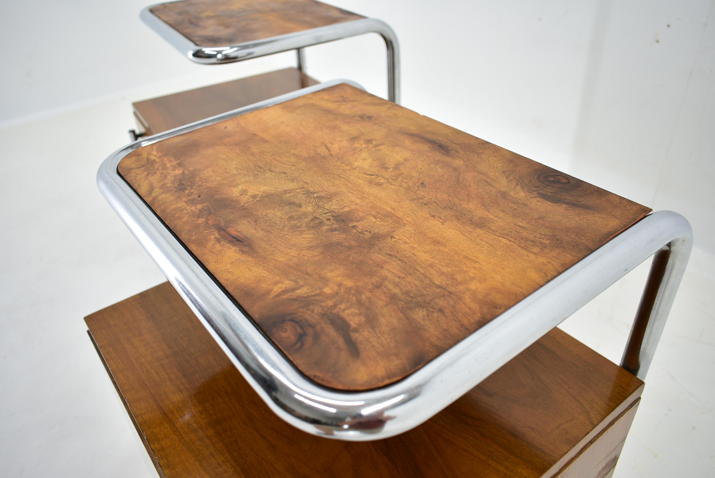 1930s Pair of Bauhaus Bedside Tables by Beck Arnošt for  Mucke-Melder In Good Condition In Praha, CZ