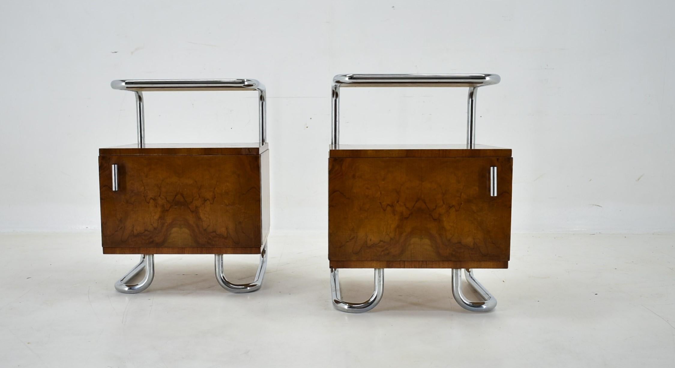 1930s Pair of Bauhaus Bedside Tables by Beck Arnošt for  Mucke-Melder 2