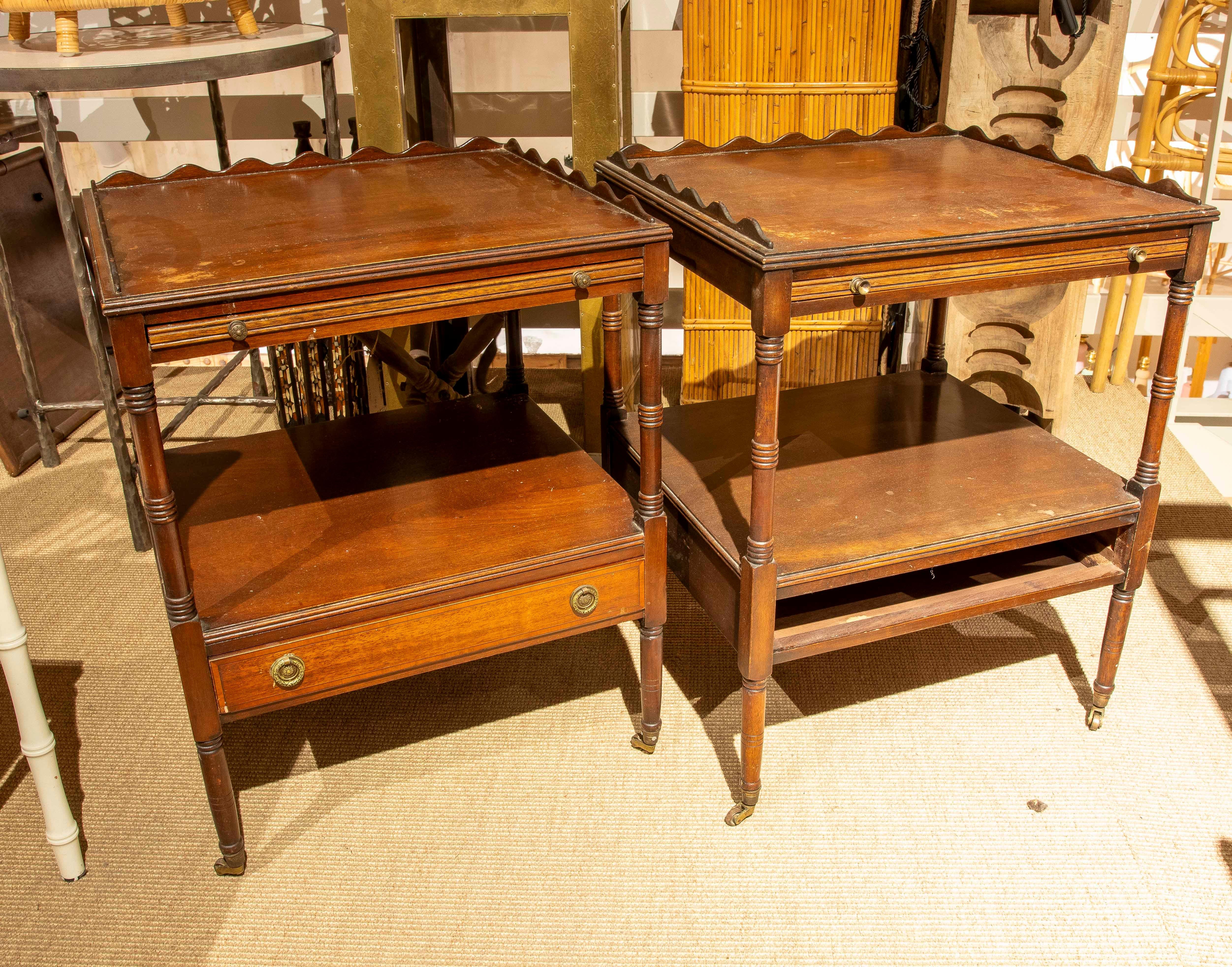 1930s Pair of English Mahogany Office Tables with Bronze Wheels In Good Condition In Marbella, ES