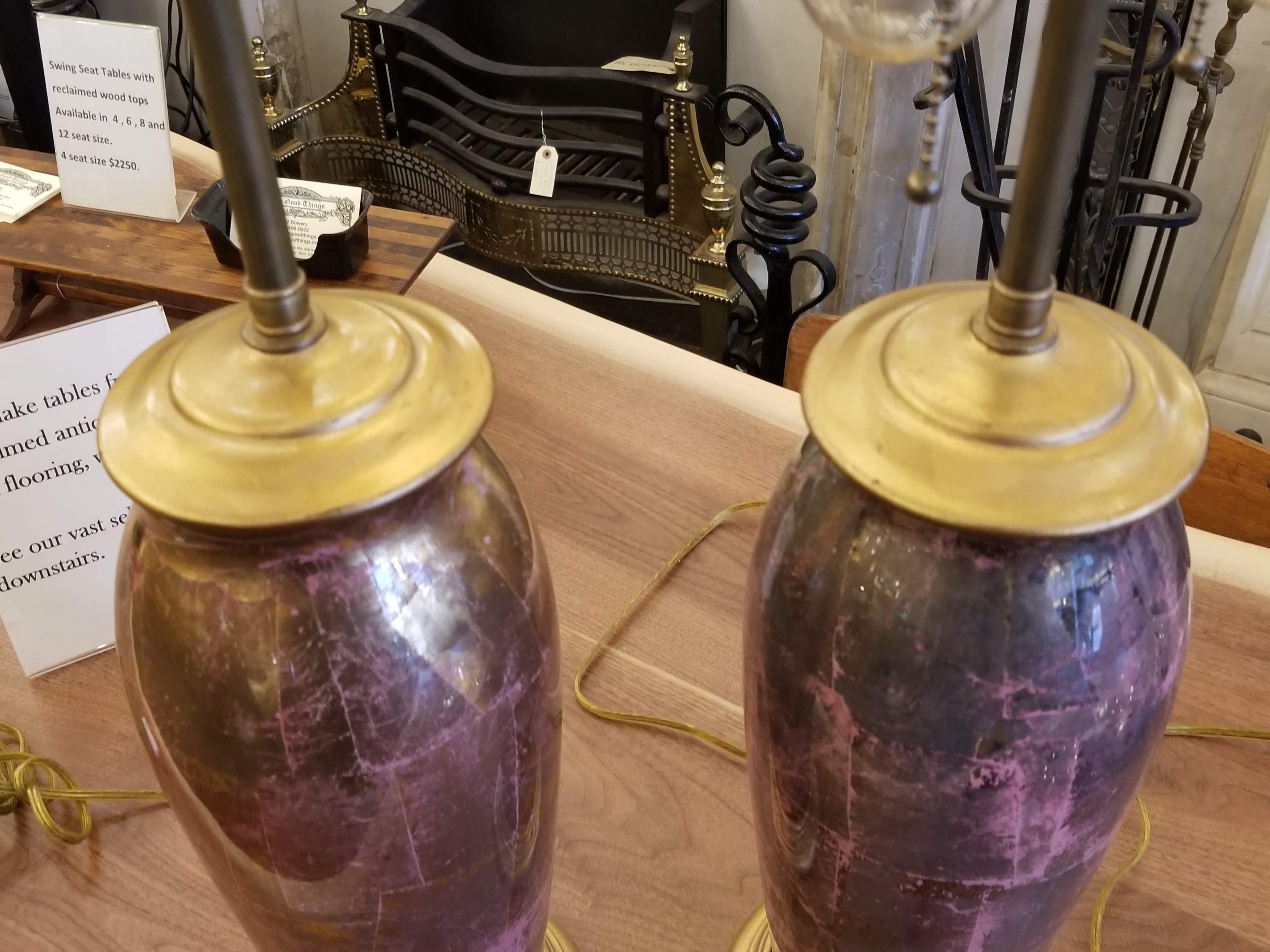 1930s Pair of French Pink and Gold Glass Decoupage Table Lamps 1