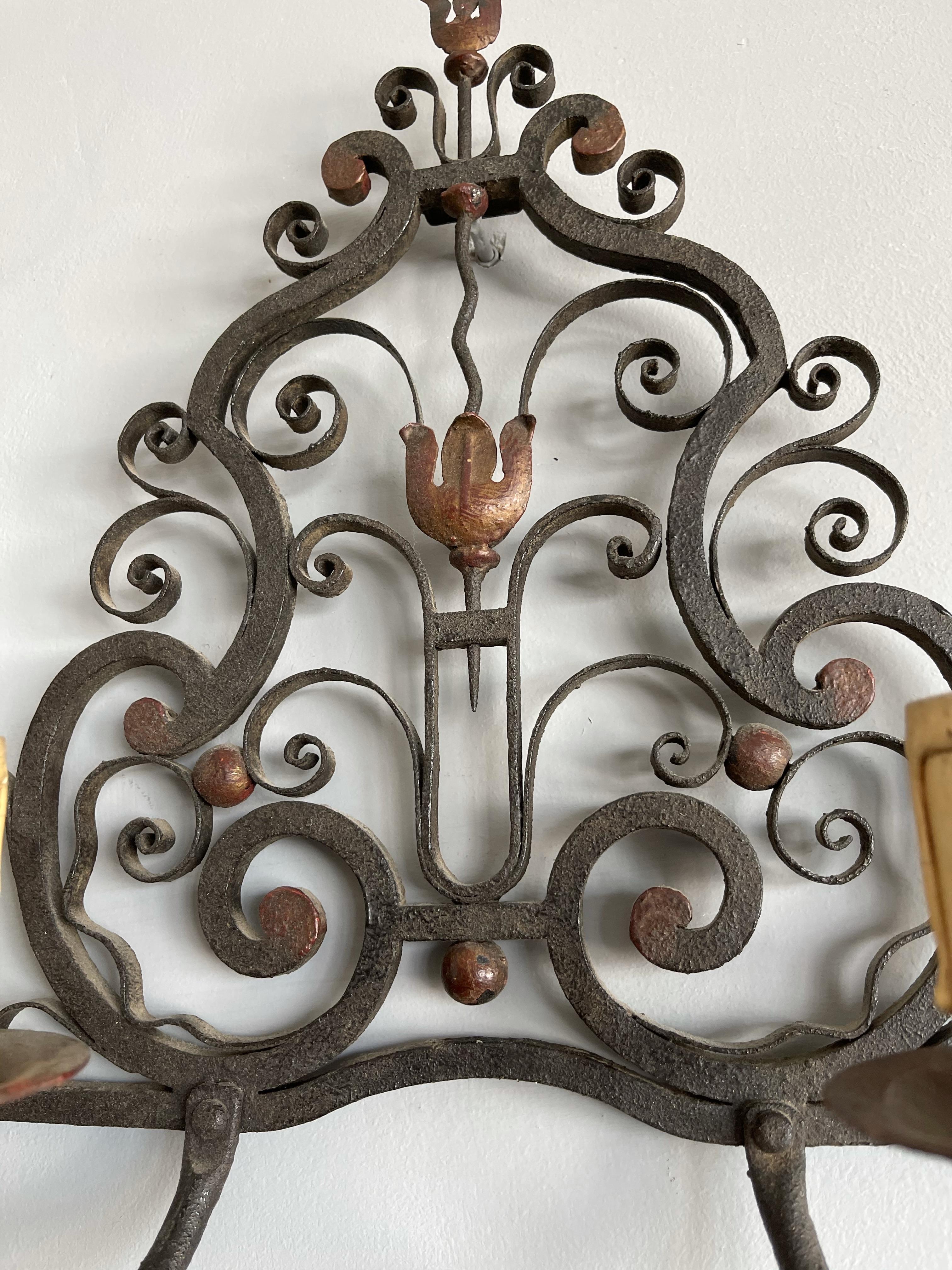 1930s Pair of Handmade Wrought Iron French Art Deco Poillerat Style Wall Sconces In Good Condition In Lisse, NL