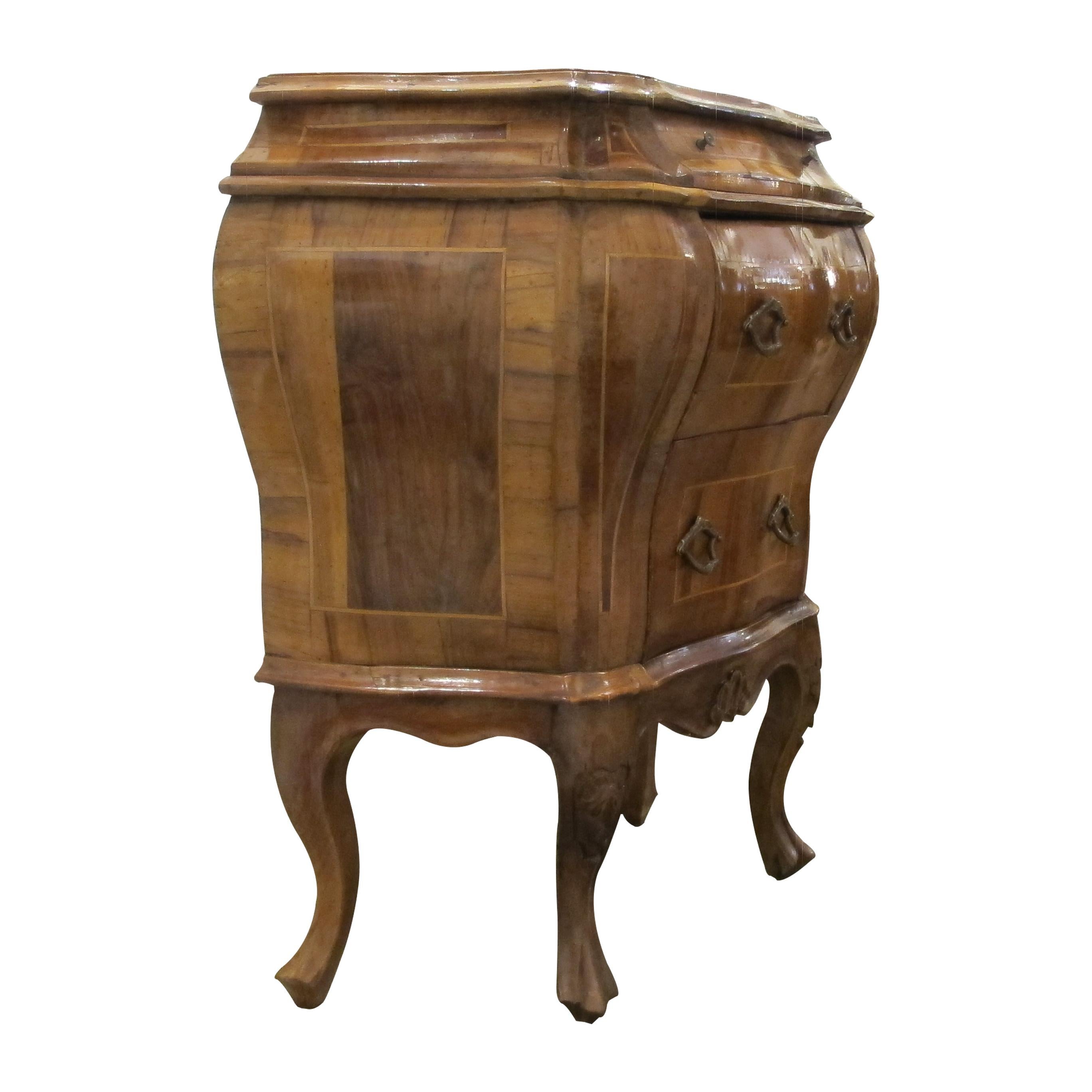 Marquetry 1930s Pair of Italian Bow fronted Bombe Side Tables – Nightstands For Sale
