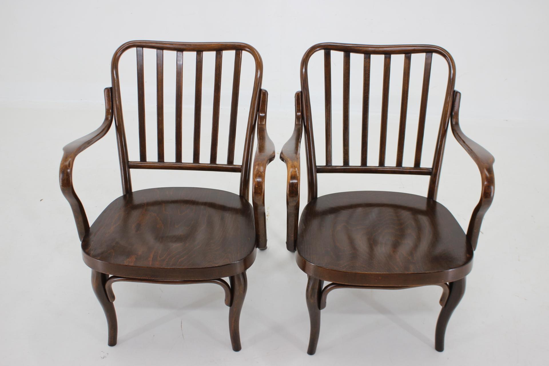 Czech 1930s Pair of Josef Frank Bentwood Armchairs no. 752 by Thonet