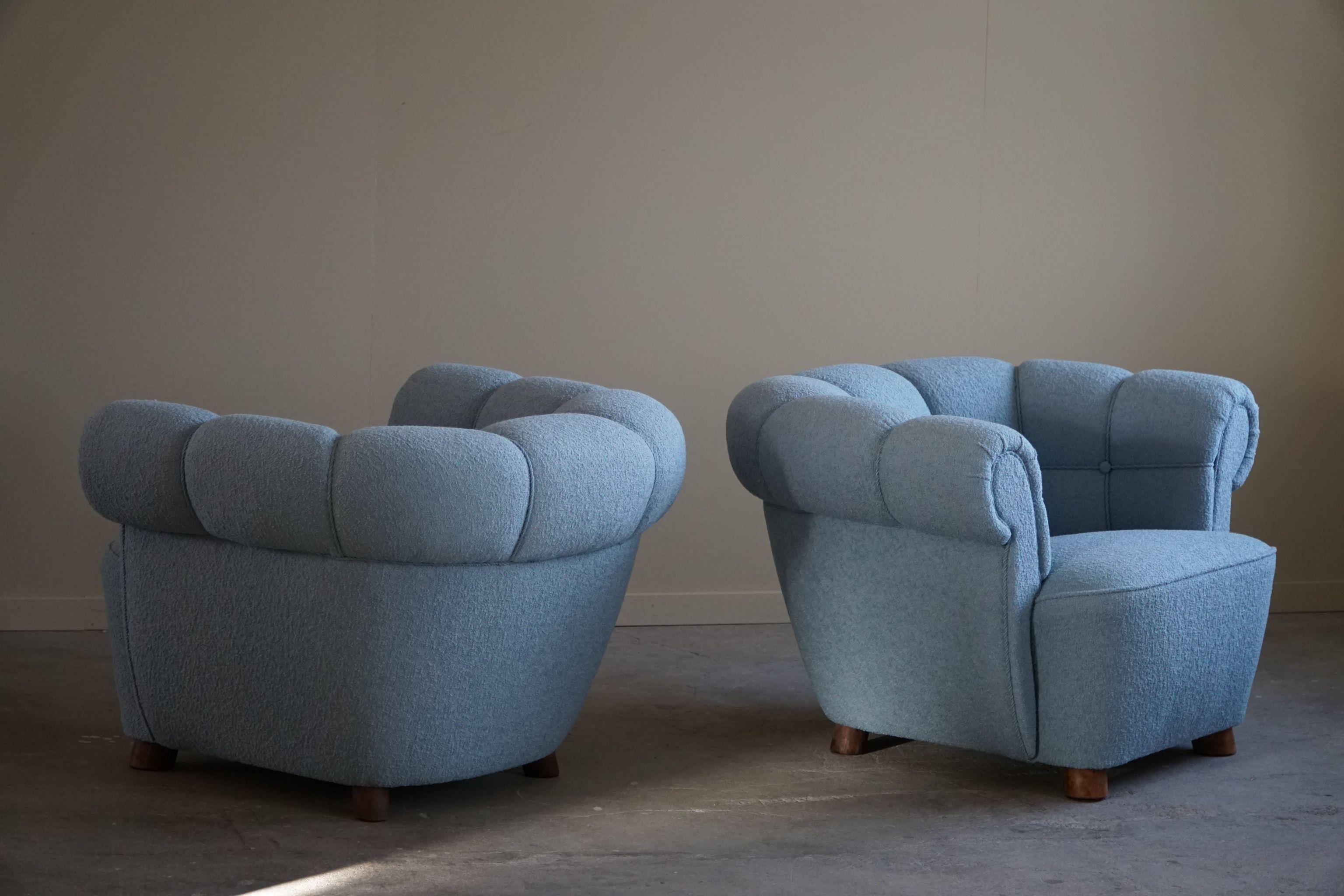 1930s Pair of Lounge Chairs, Reupholstered in Bouclé, Art Deco, Danish Modern For Sale 12