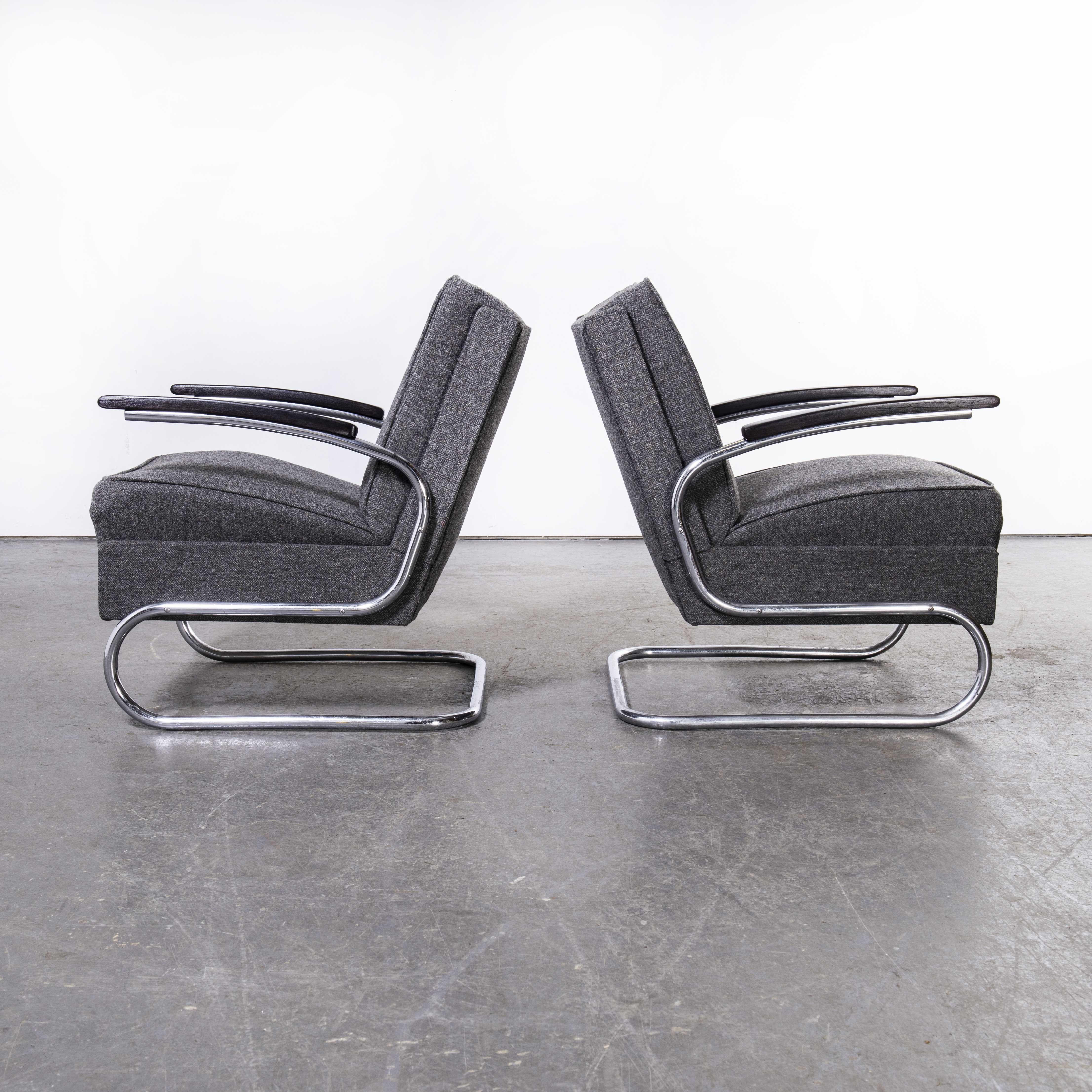 Paire de fauteuils d'origine Mucke Melder des années 1930, entièrement restaurés et ornés d'un Herringbon gris en vente 3