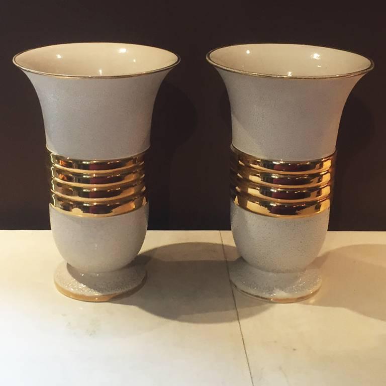 1930s Pair of Original Art Deco Vases in Ceramic, France In Good Condition For Sale In Milan, IT