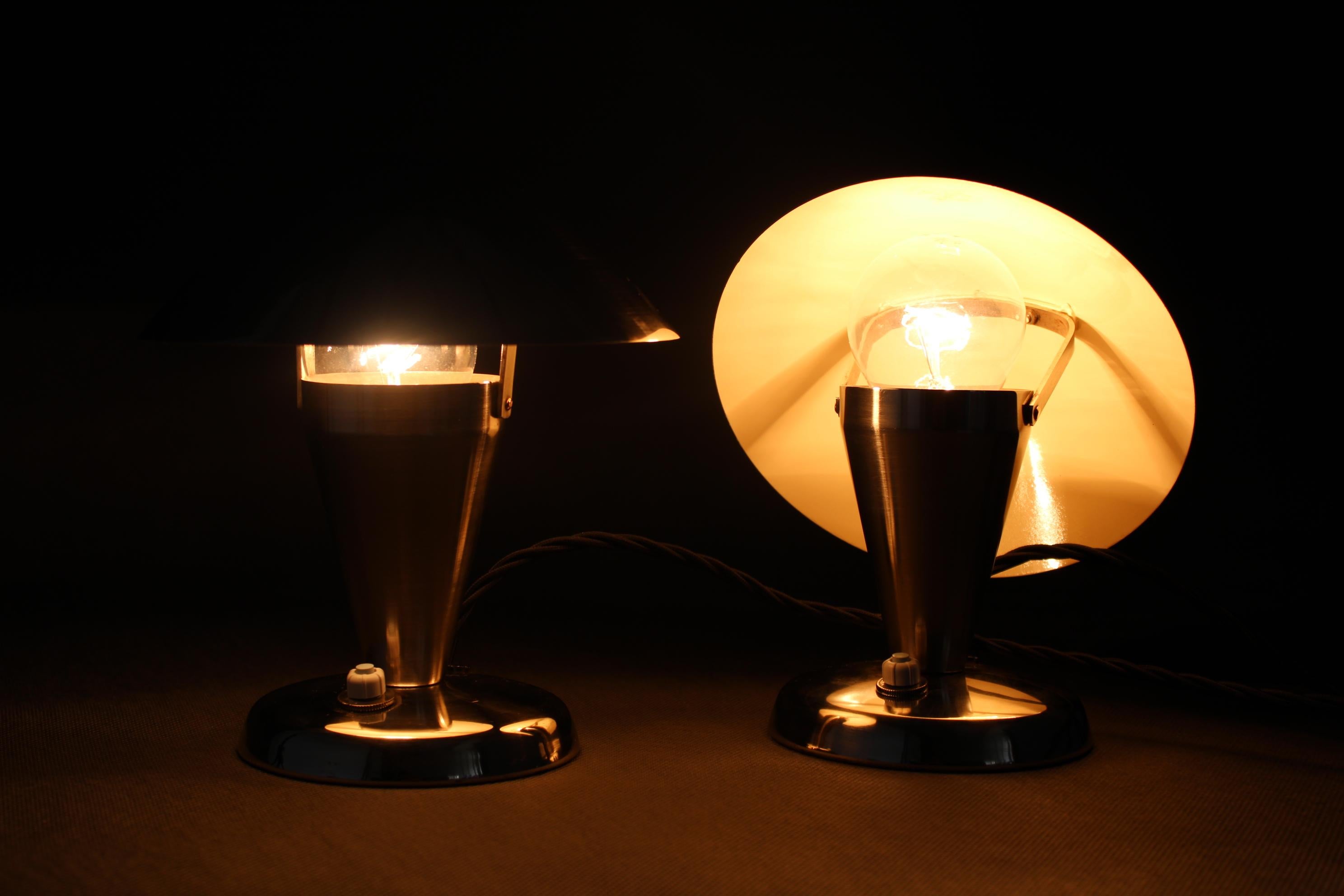 1930s Pair of Restored Bauhaus Table Lamps, Czechoslovakia For Sale 2