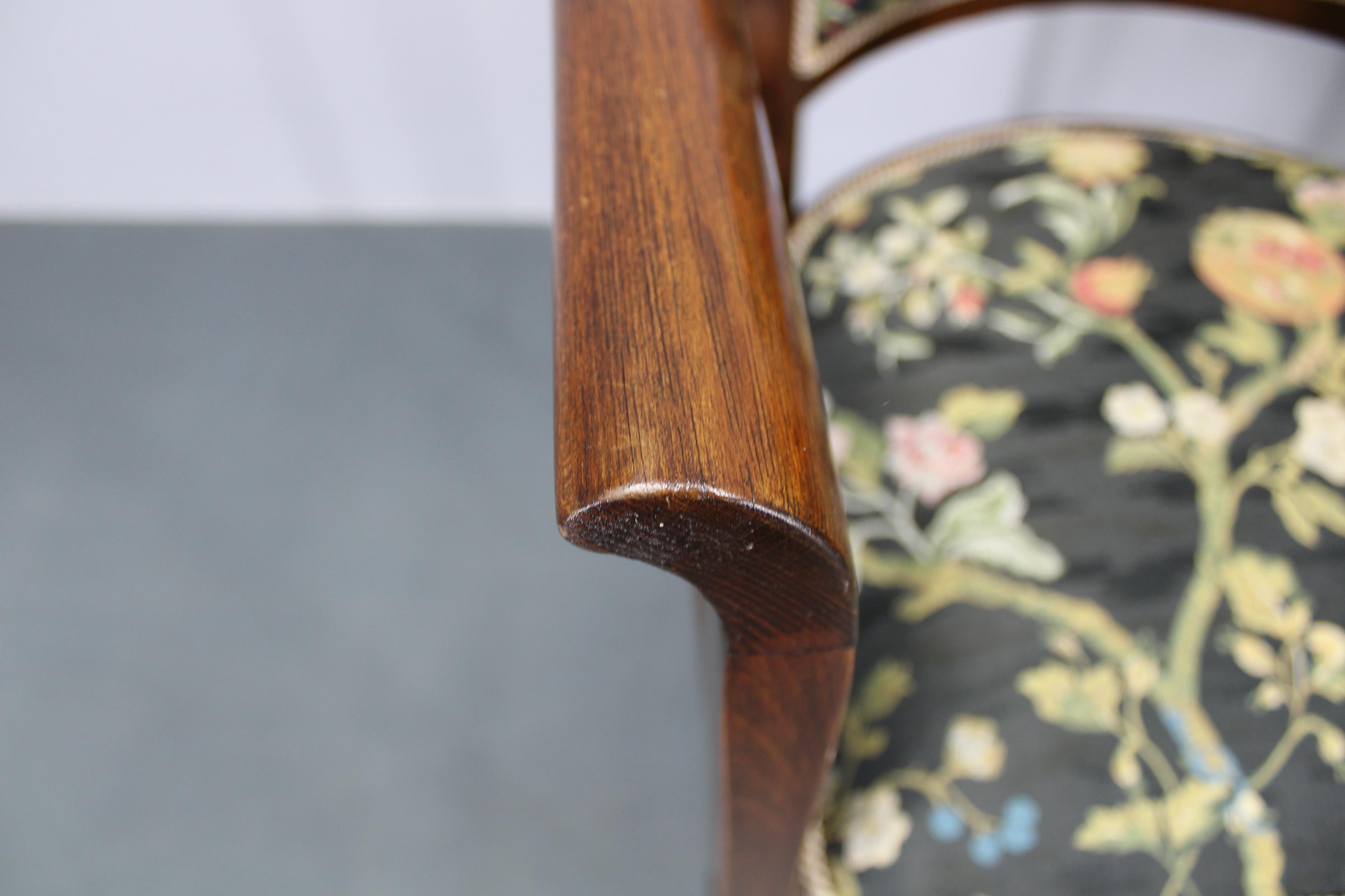 1930er Jahre Ein Paar restaurierte Thonet Sessel, Tschechoslowakei im Angebot 12