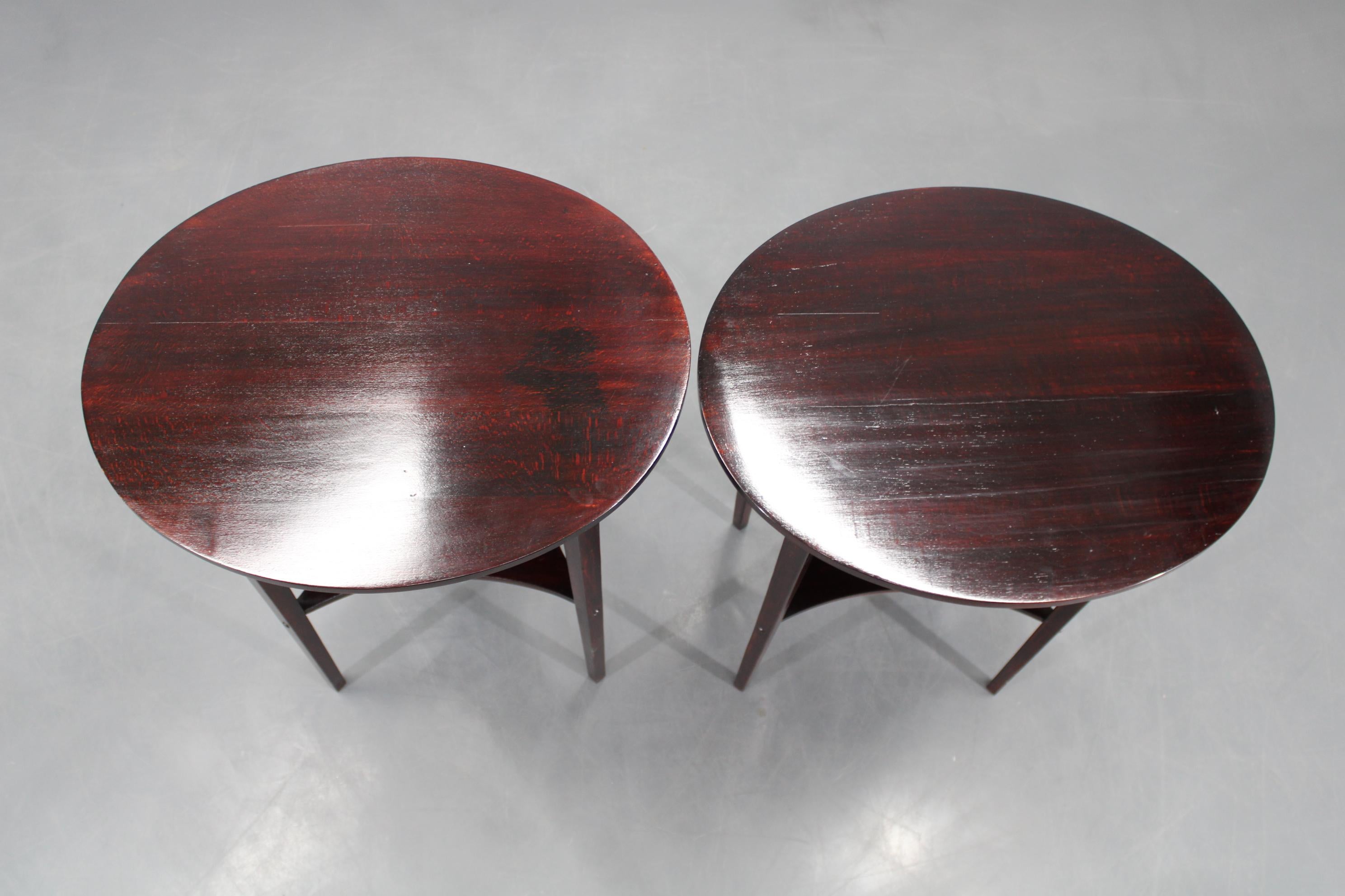 Pareja de mesas auxiliares Thonet restauradas de los años 30 nº 206, Austria Madera en venta