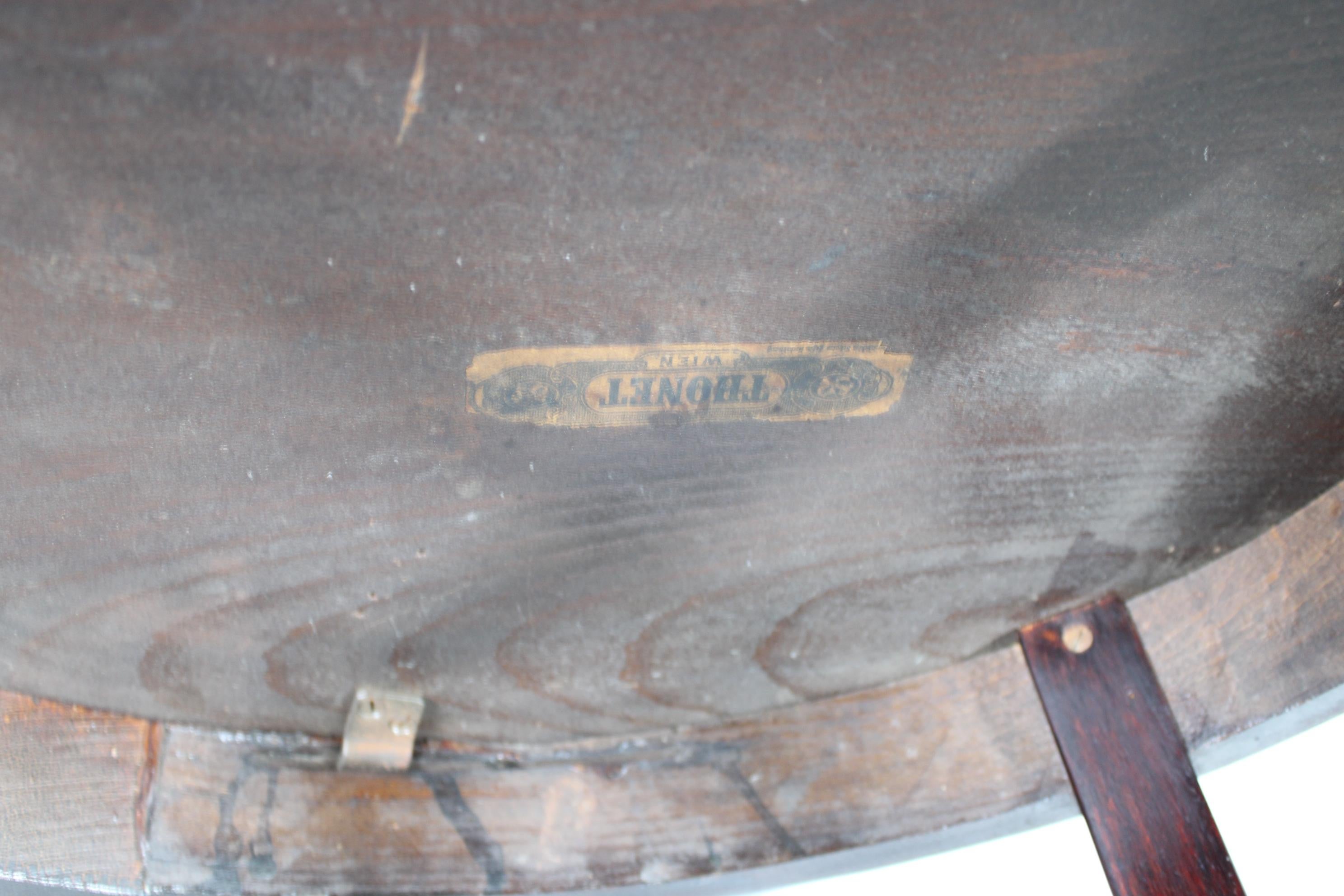 Pareja de mesas auxiliares Thonet restauradas de los años 30 nº 206, Checoslovaquia en venta 11