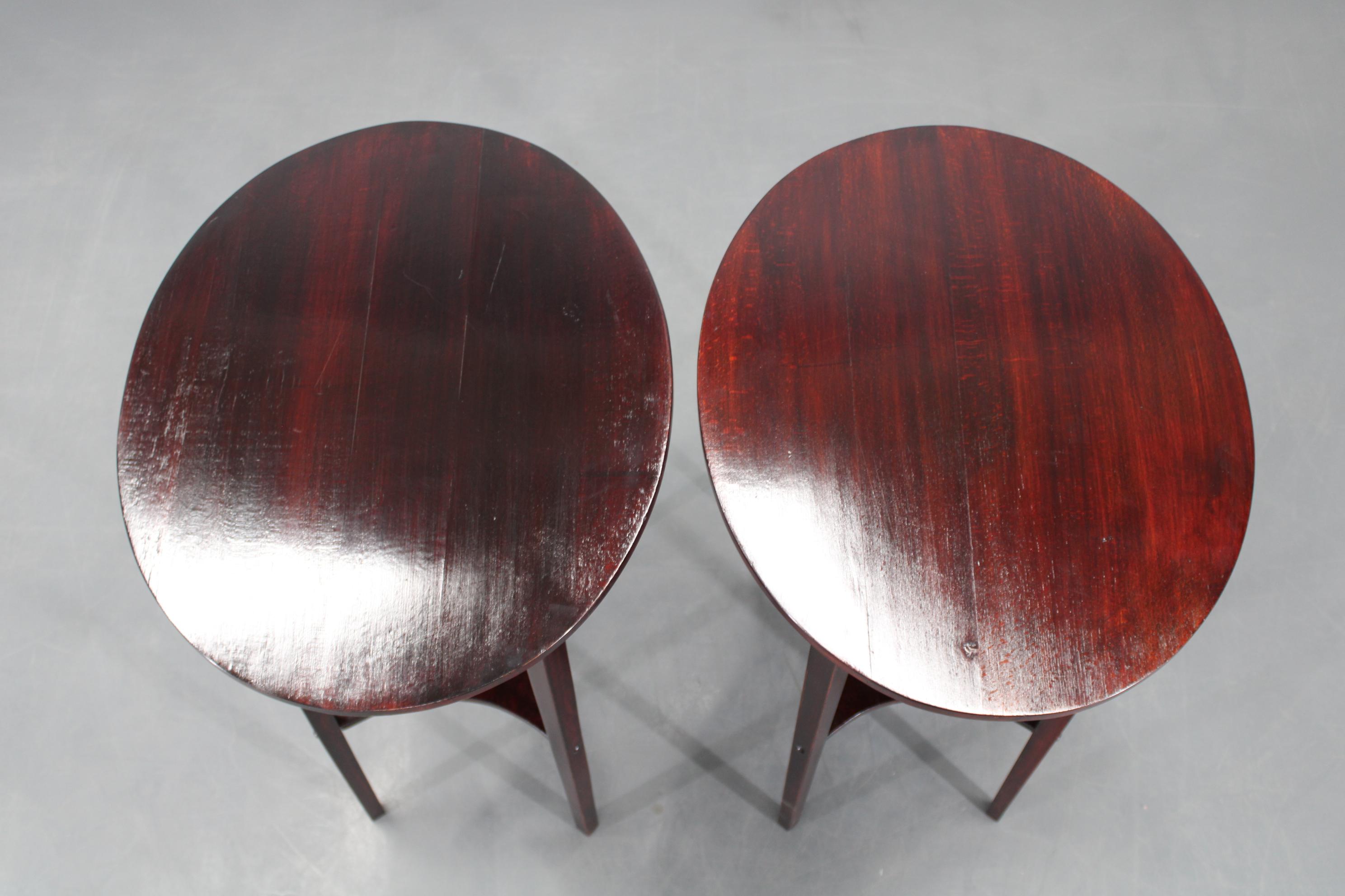 Pareja de mesas auxiliares Thonet restauradas de los años 30 nº 206, Checoslovaquia Moderno de mediados de siglo en venta