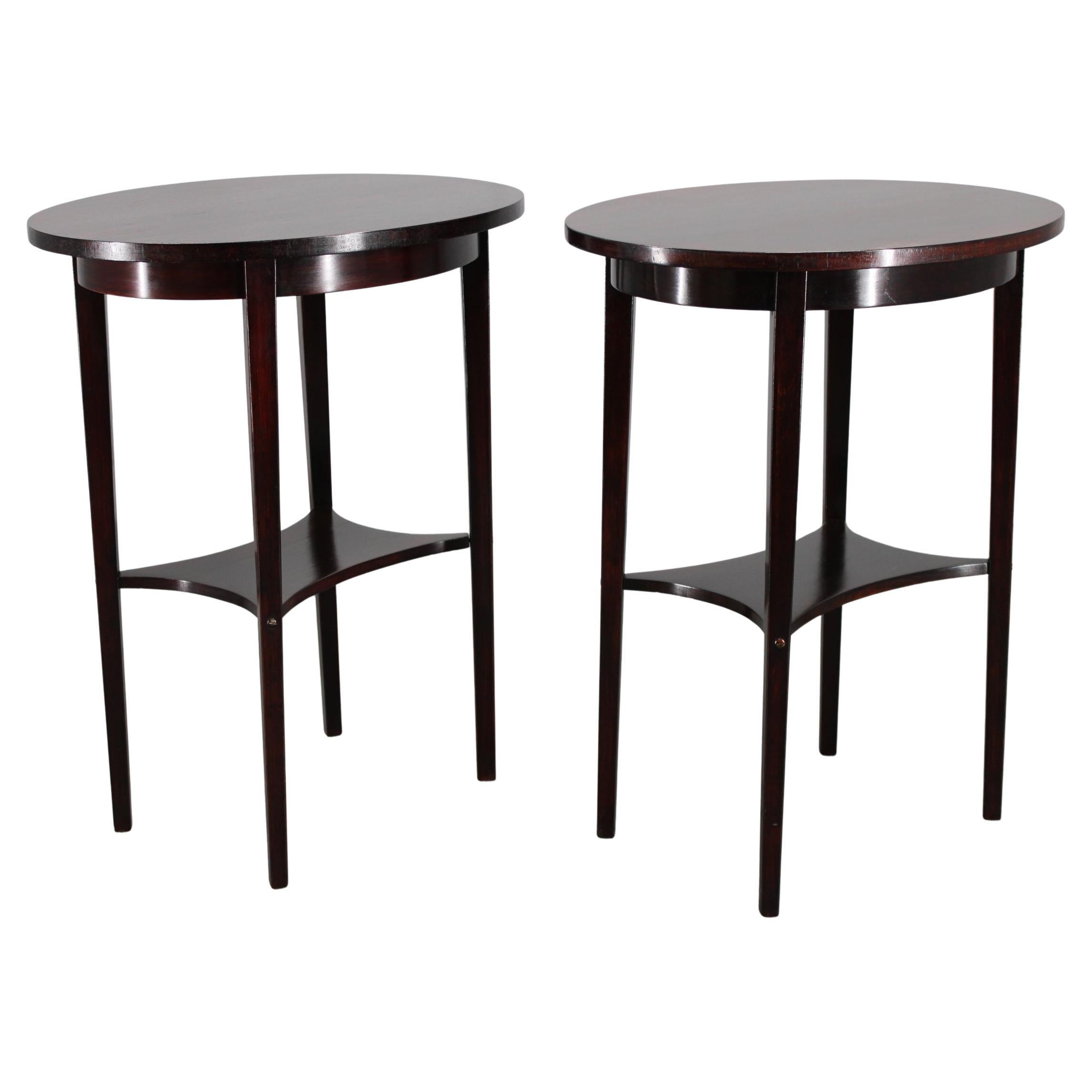 1930s Pair of Restored Thonet Side Tables No. 206, Czechoslovakia en venta