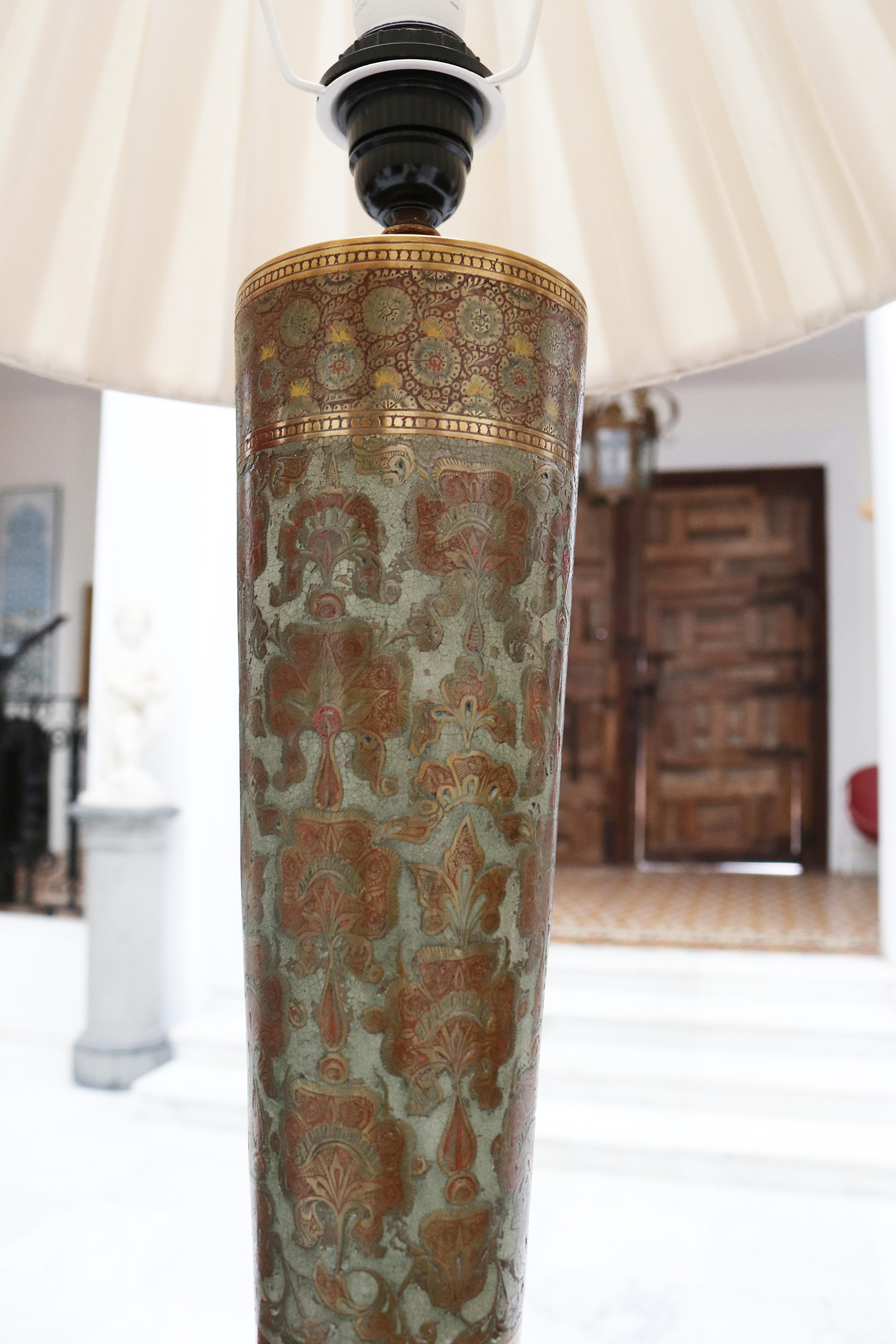 1930s pair of Turkish brass enameled flower decorated table lamps.

Height without shade: 64cm.