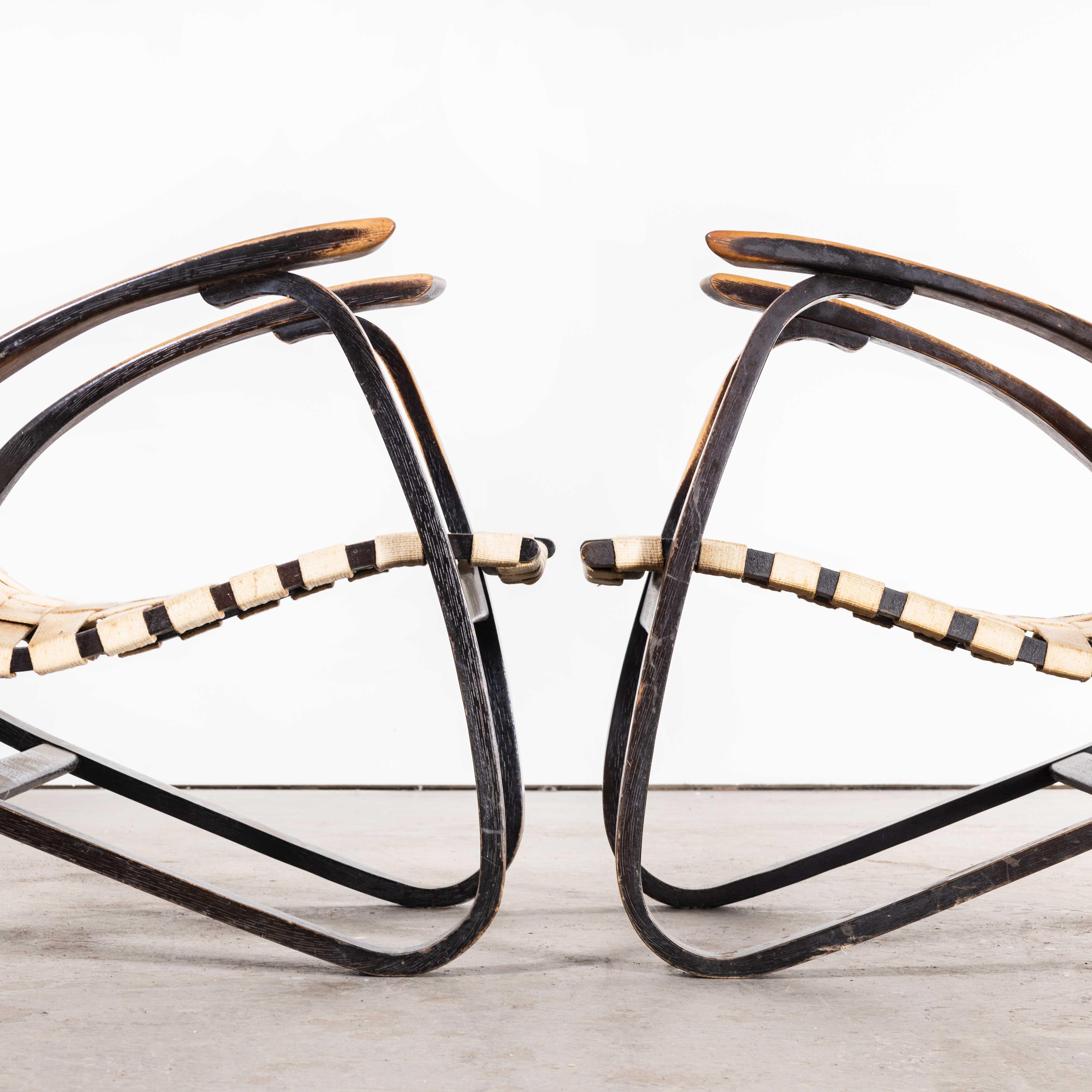 Paire de fauteuils en bois cintré Webbed de Jan Vanek des années 1930 en vente 2