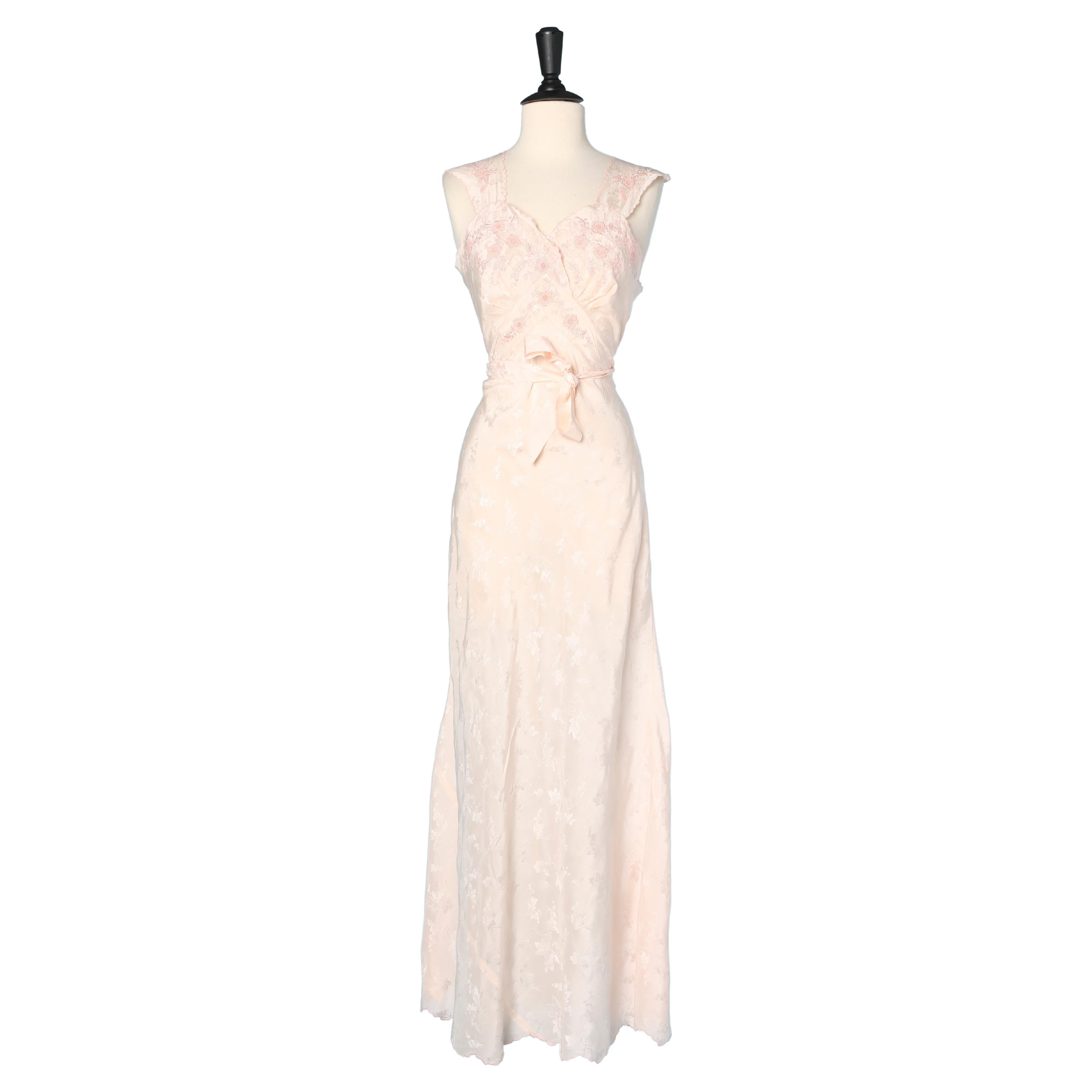 1930's pale silk jacquard nightgown with grape bunches jacquard pattern 
