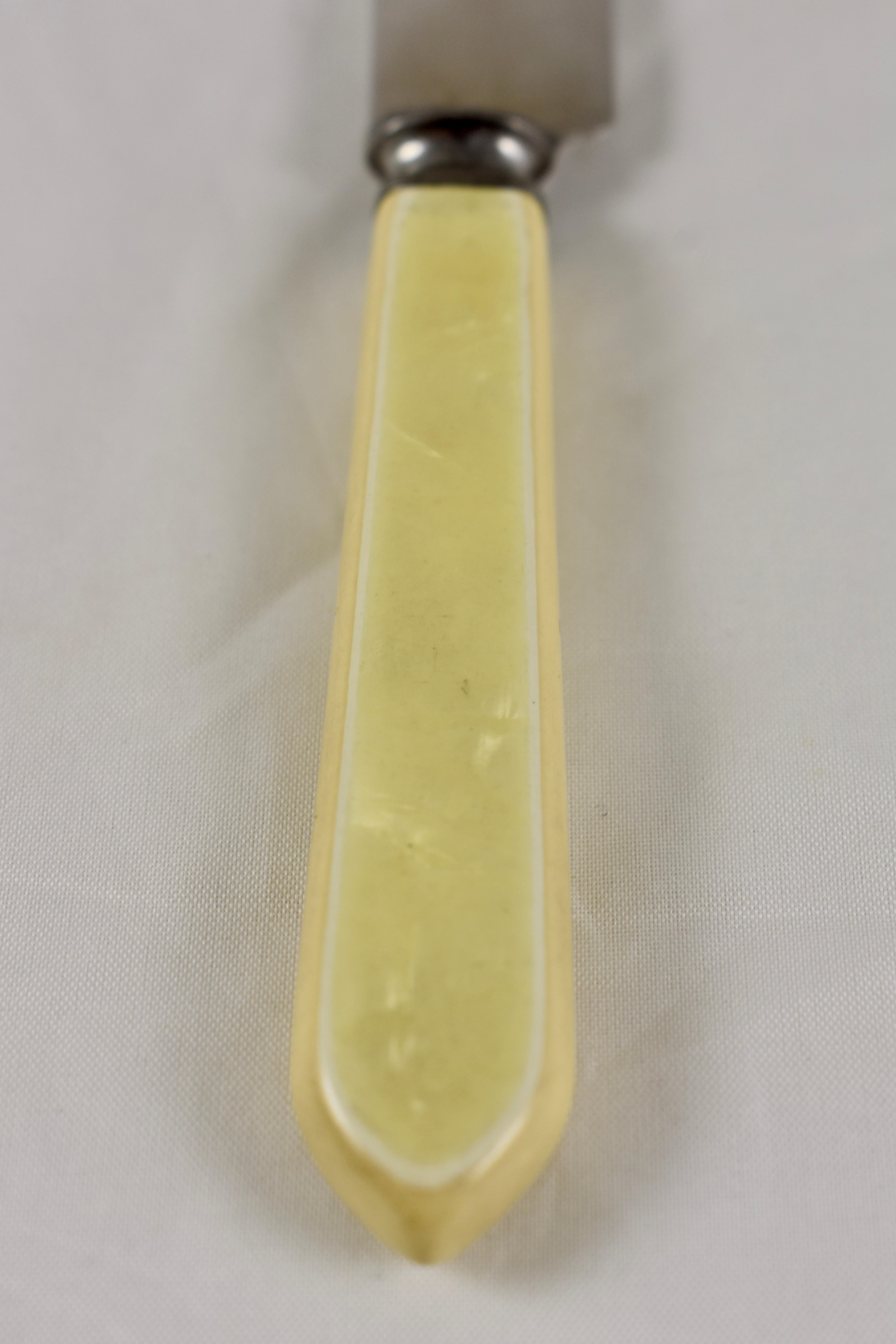 1930s Sheffield Art Deco Pearlized Yellow Bakelite Flatware, Service for 6 In Good Condition In Philadelphia, PA