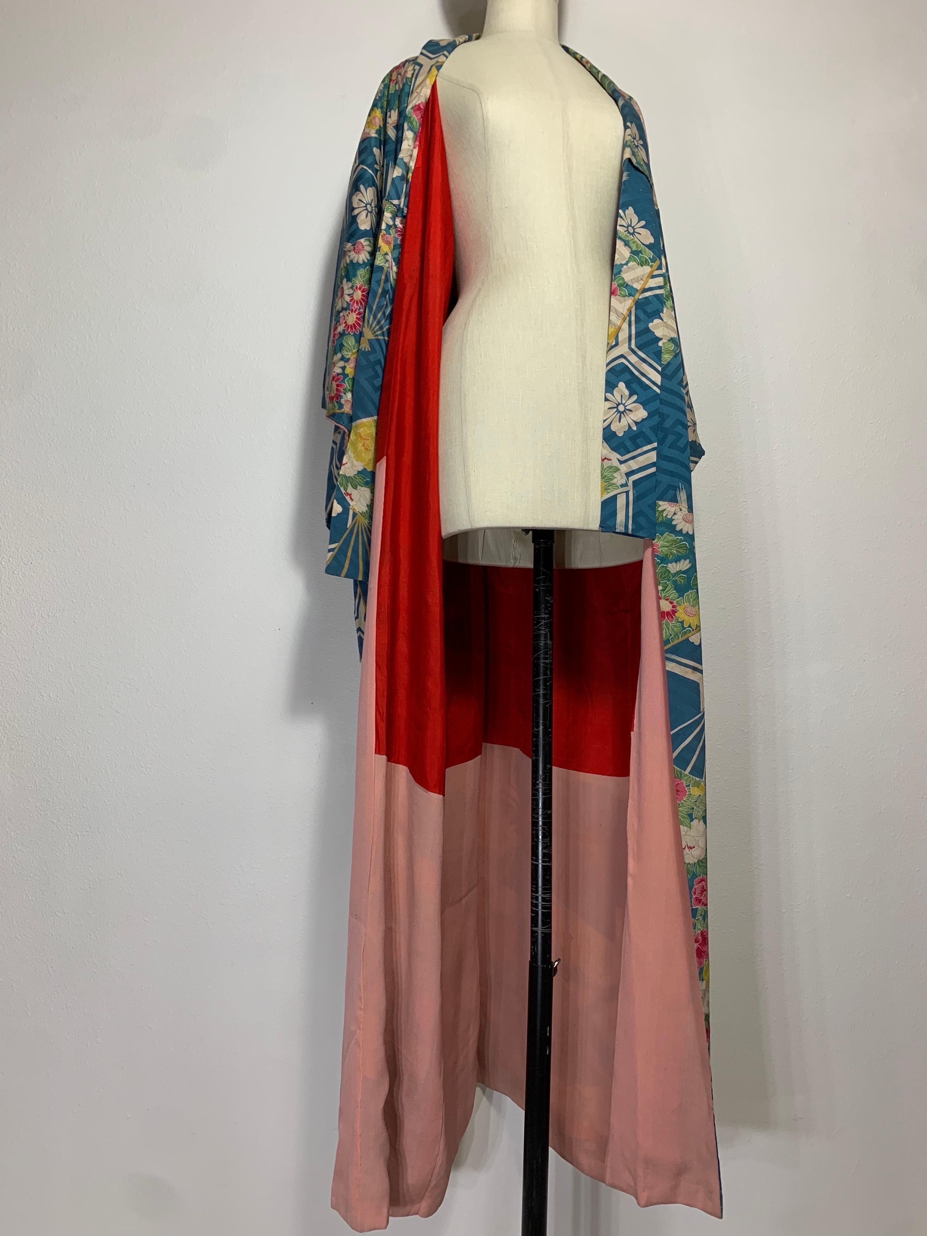 1930s Periwinkle Silk Traditional Kimono w Florals Fans and Red Silk Lining For Sale 8