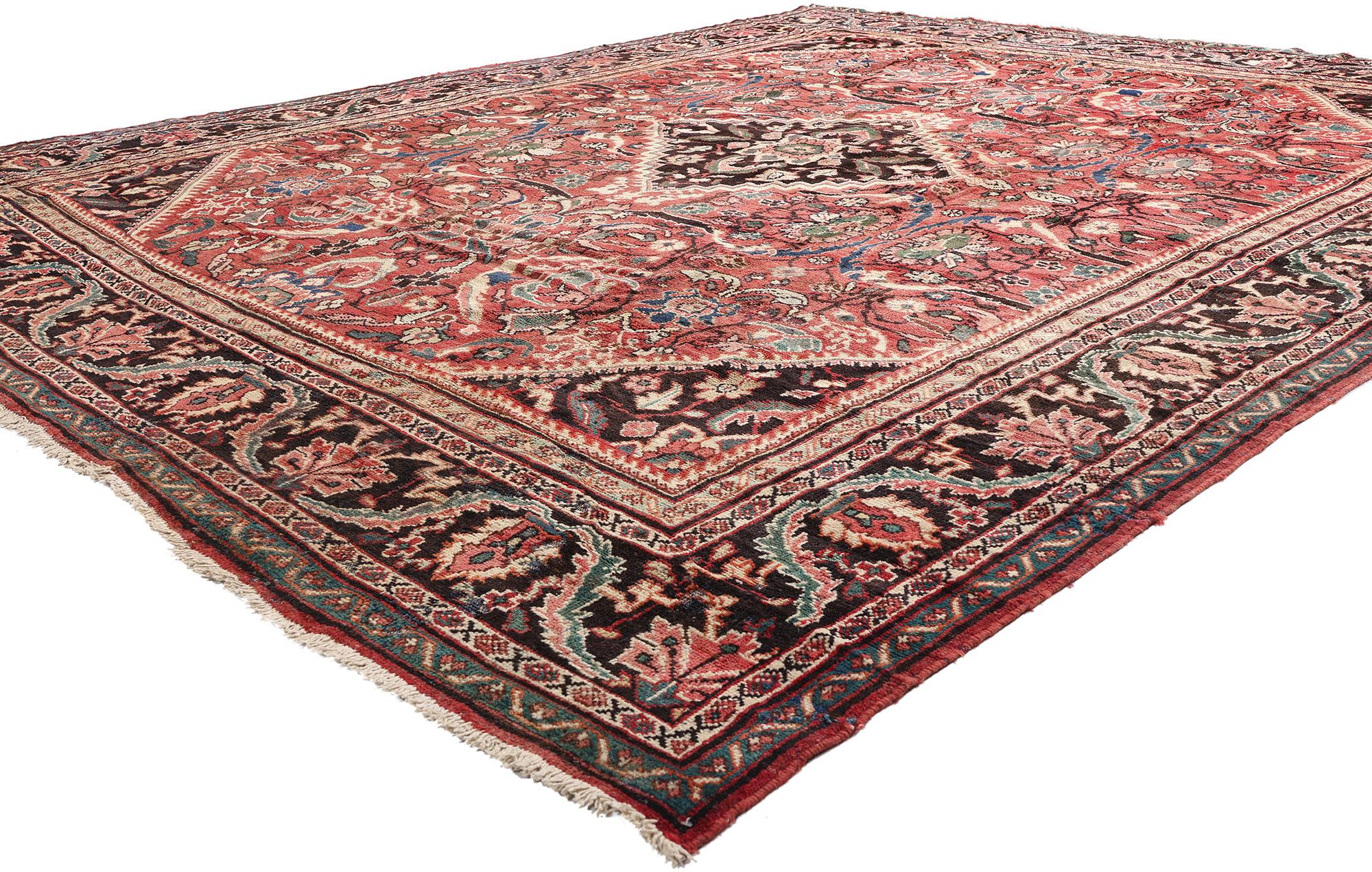 74573 Tappeto persiano vintage Mahal, 10'09 x 13'03. Ricco di arte e significato culturale, questo tappeto persiano Mahal vintage è un esempio straordinario di maestria artigianale e design sofisticato. Annodato a mano in lana pregiata, l'intricata