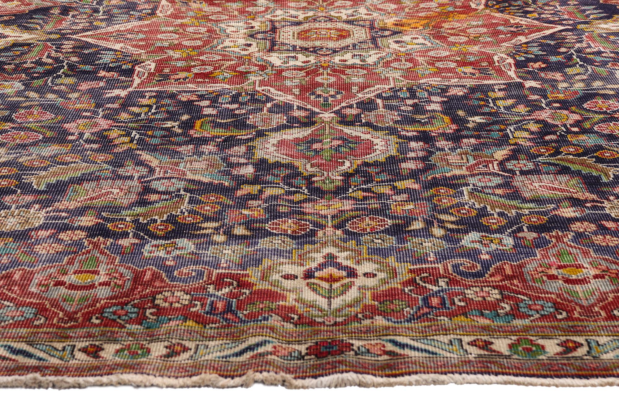 Tappeto persiano Tabriz del 1930 con stile moderno In condizioni deteriorate in vendita a Dallas, TX