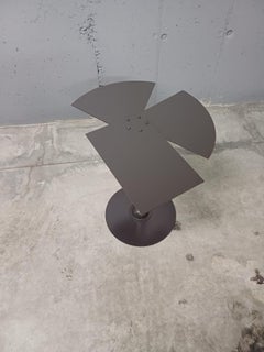 Tavolo Helice di Pierre Chareau del 1930 (SN9). Riproduzione a cura di Ecart.