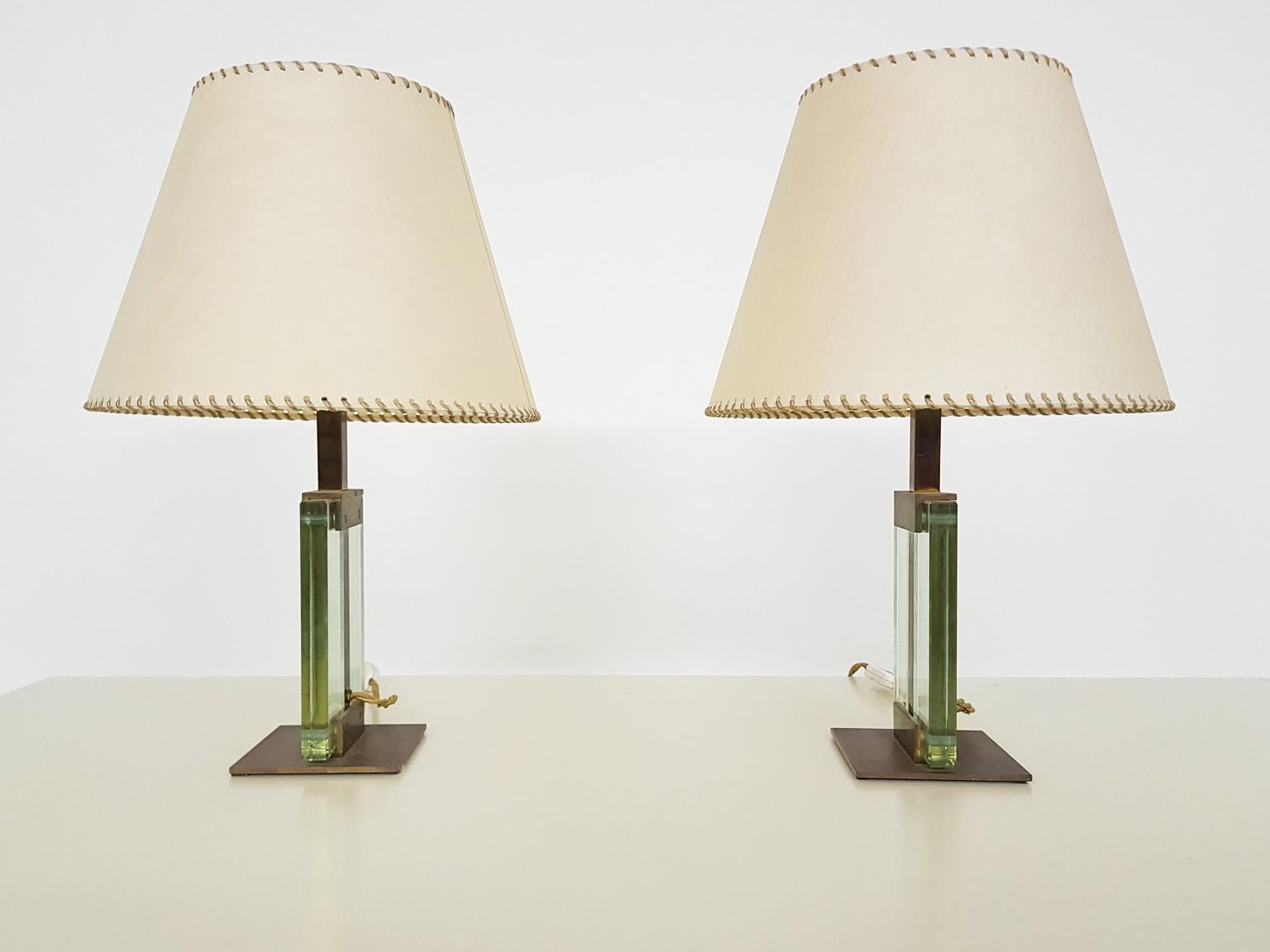 Italian 1930s Pietro Chiesa for Fontana Arte Table Lights in Bronze and Glass, Italy