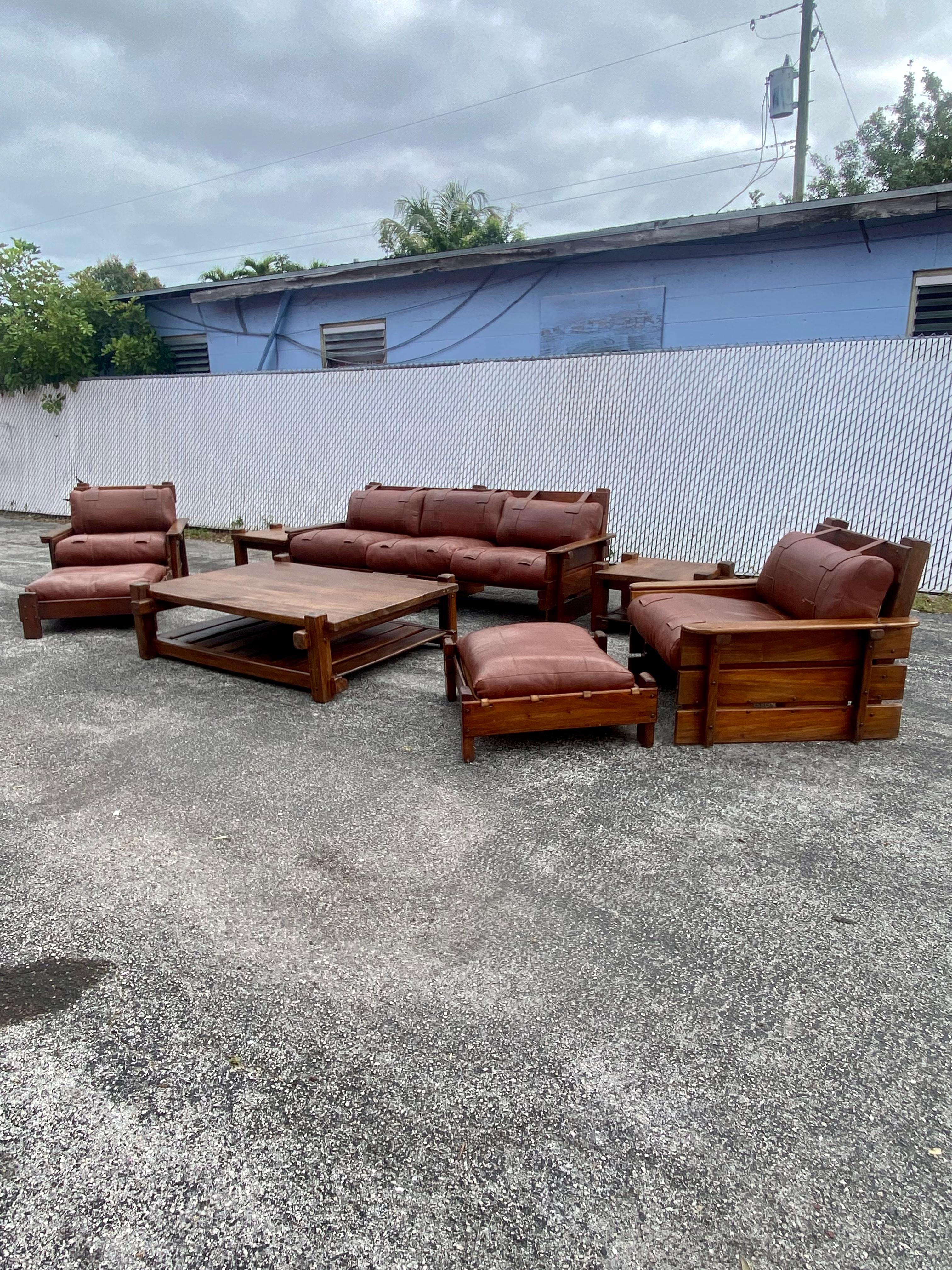 1930s Rustic Pine Saddle Leather Sling Living Room Suite, Set of 8 In Good Condition For Sale In Fort Lauderdale, FL