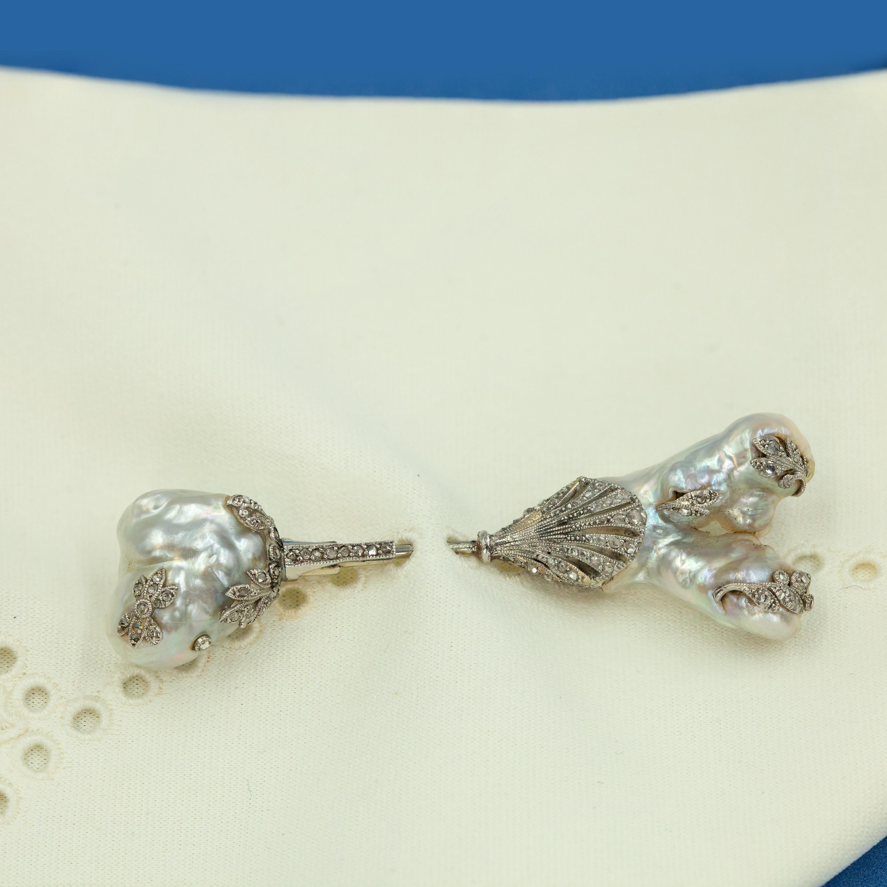 1930 Platino Perla Natural Diamante Broche Jabot en Bueno estado para la venta en New York, NY