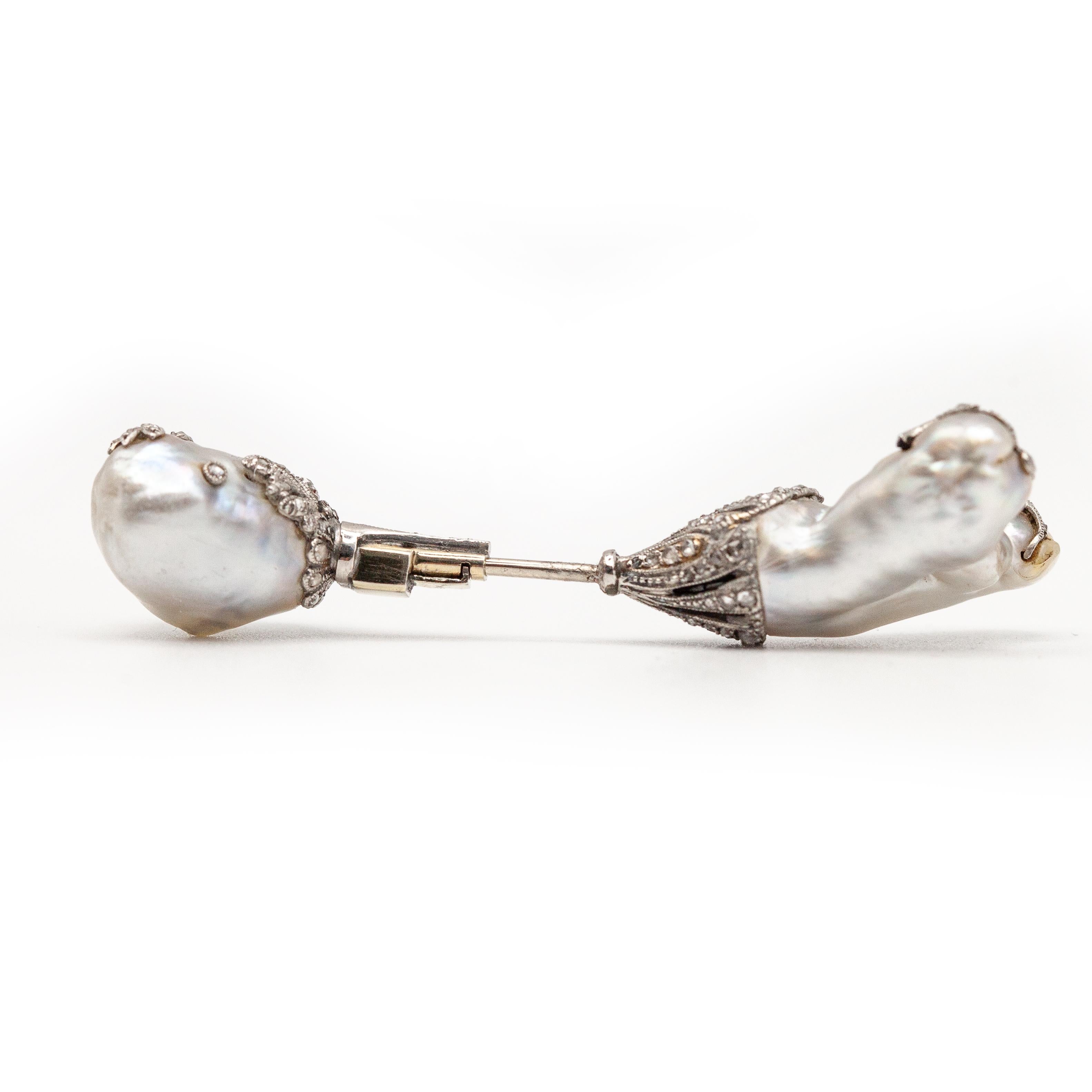 1930 Platino Perla Natural Diamante Broche Jabot en venta 4