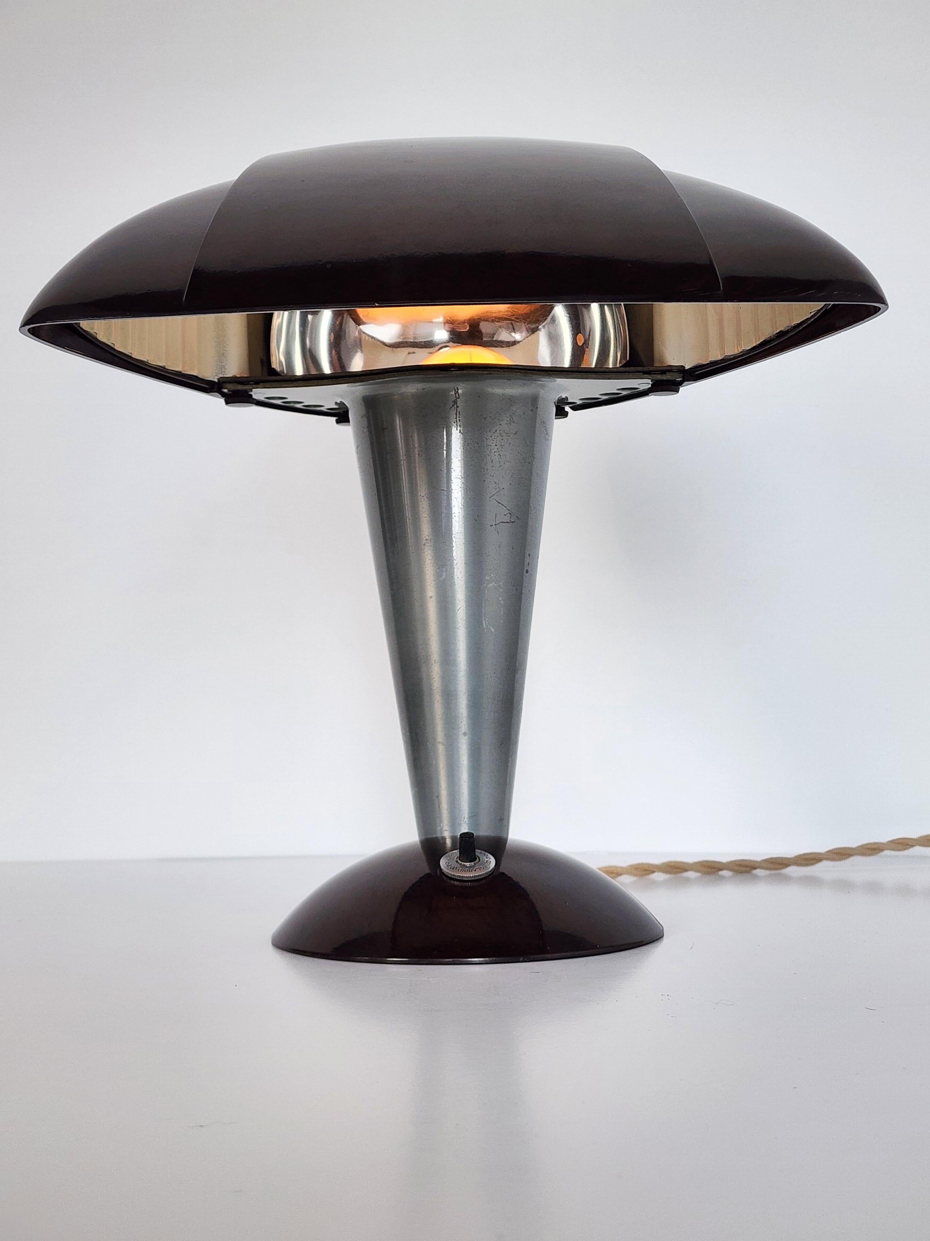 1930s Polaroid Table Lamp, Model 114, USA  For Sale 6