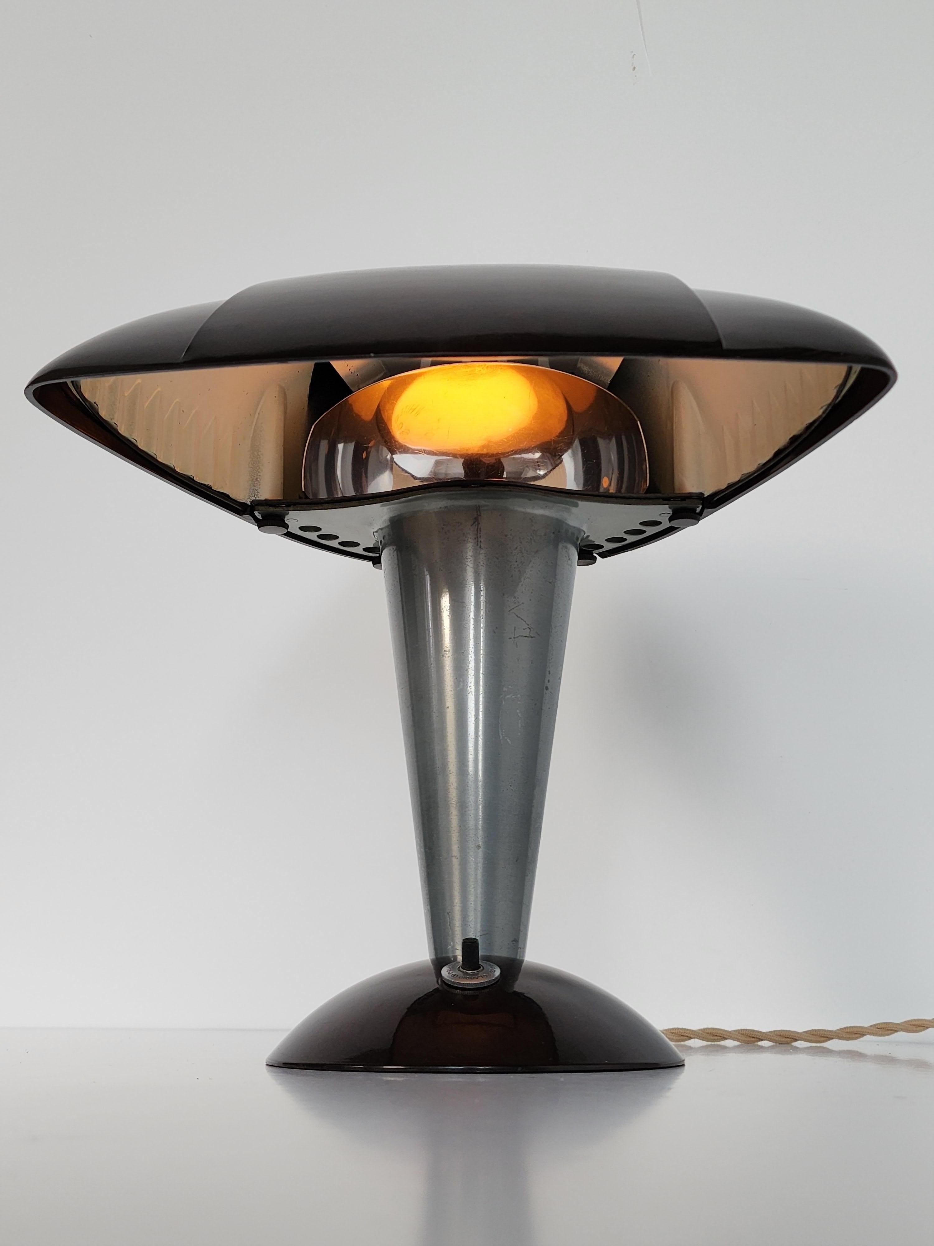 Lampe de table Polaroid des années 1930, modèle 114, États-Unis  en vente 7