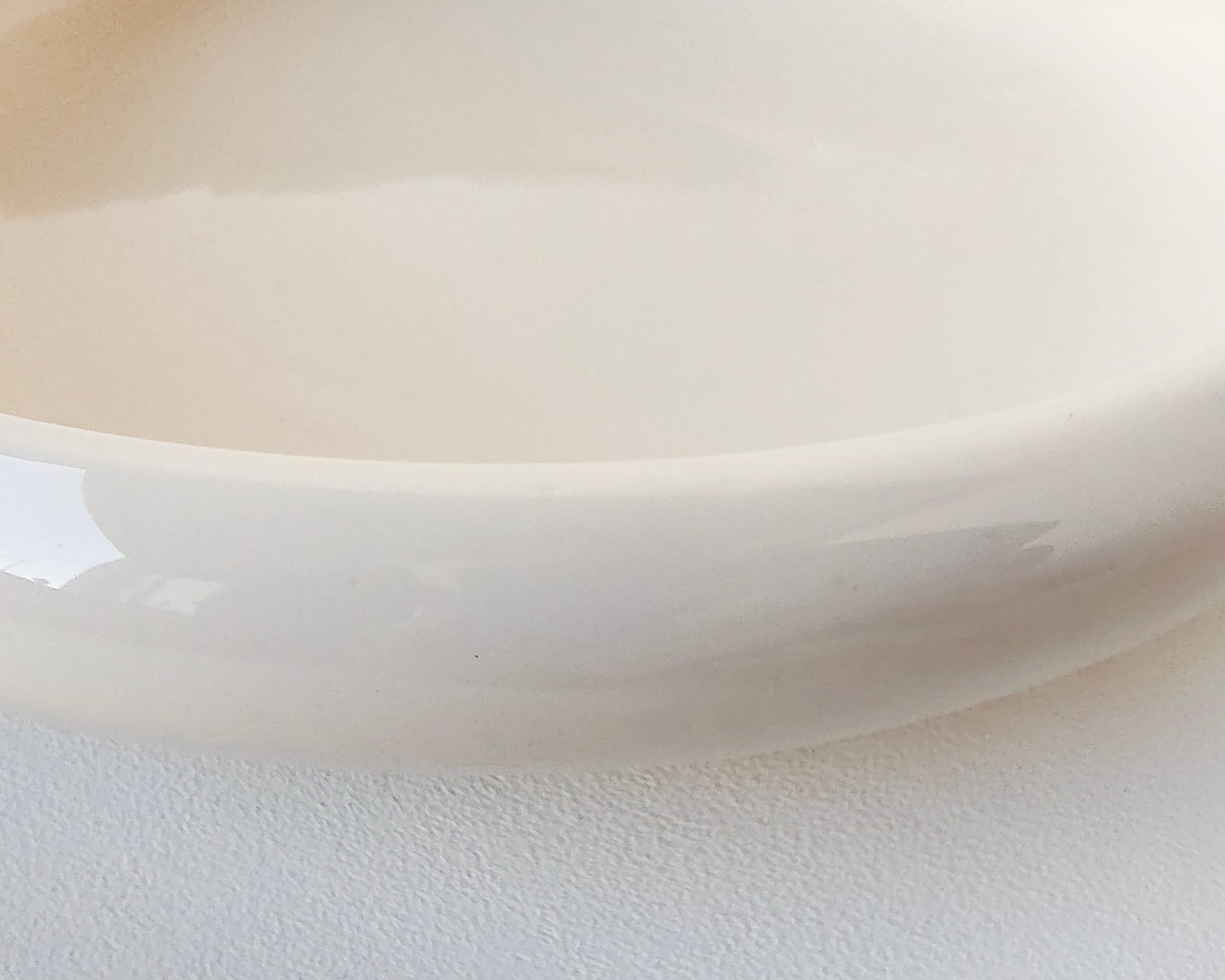 American 1930s Porcelain Ceramic Shallow Serving Decorative Bowl by Lenox For Sale