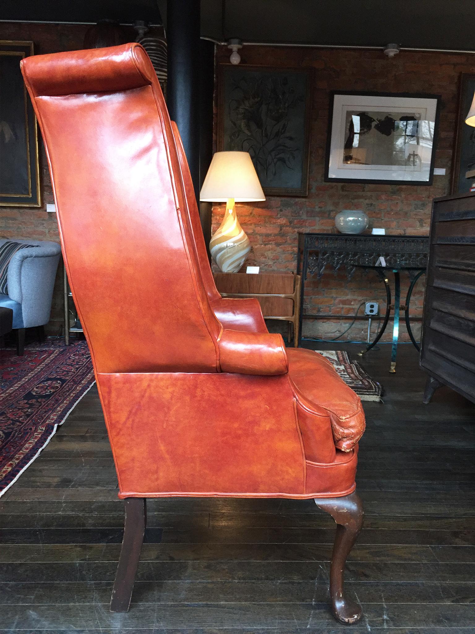 1930s Queen Anne-Style English Leather Wingback Chair 1