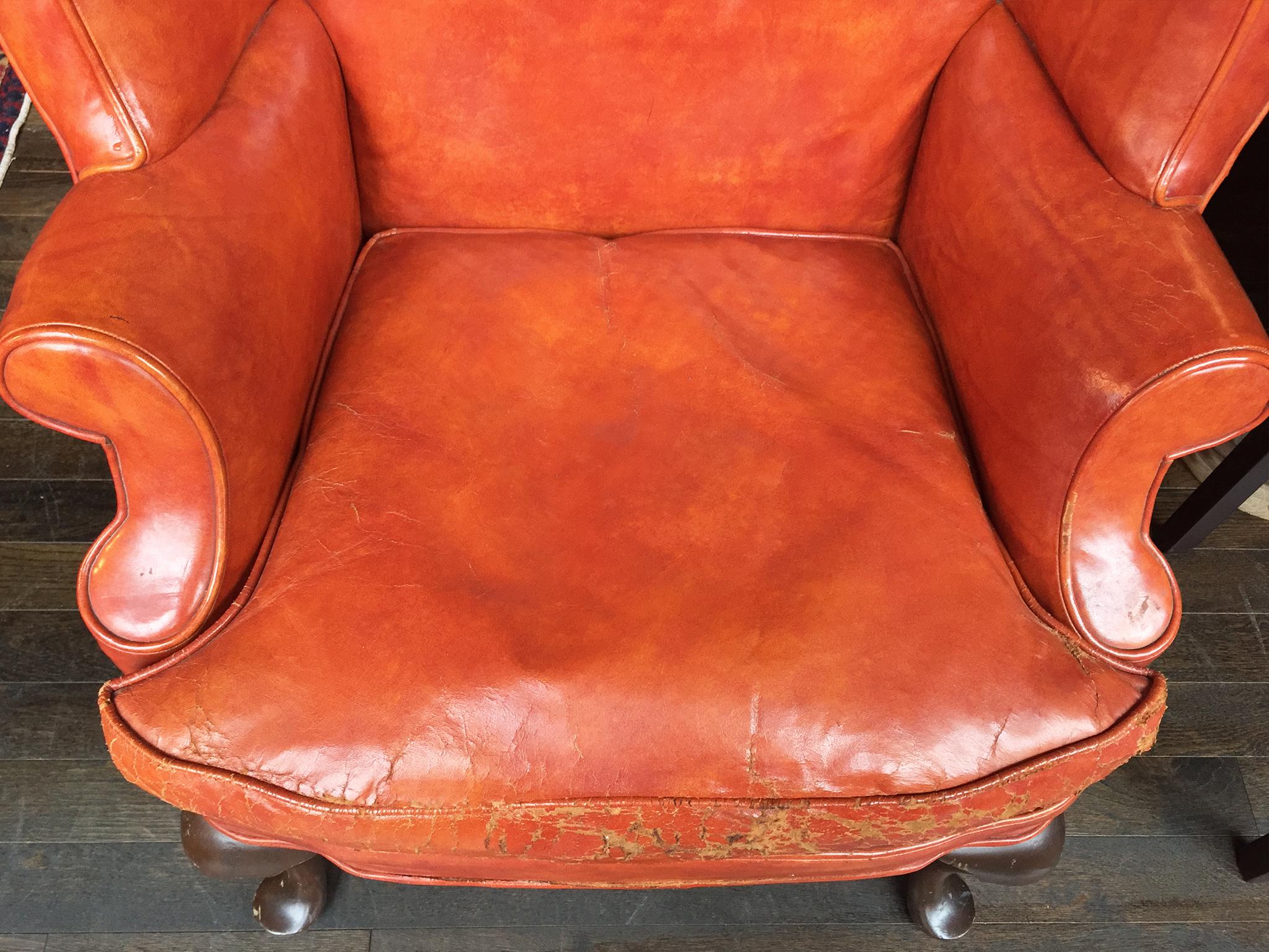 1930s Queen Anne-Style English Leather Wingback Chair 4