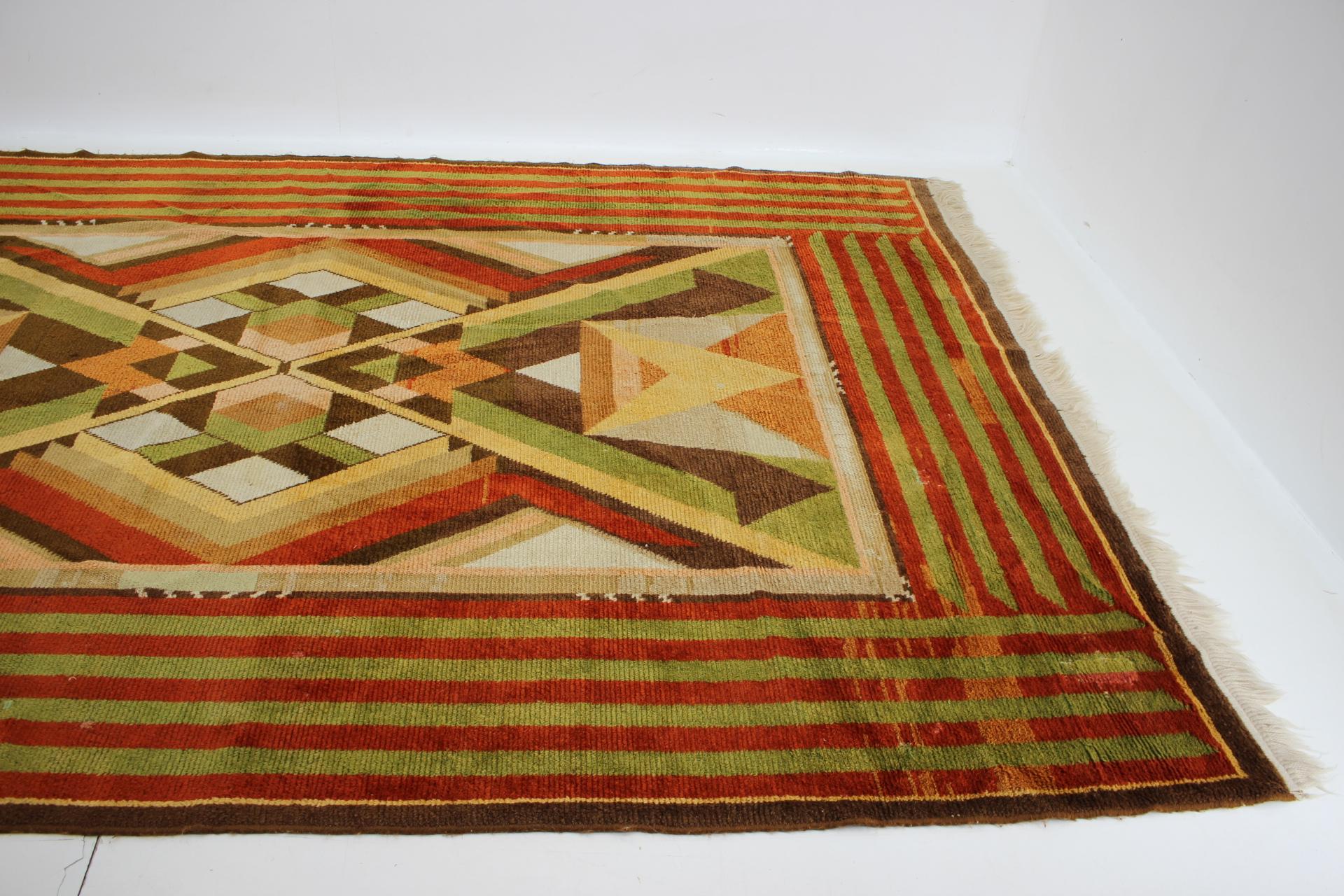 1930s Rare Art Deco Wool Carpet/Rug, Czechoslovakia In Good Condition For Sale In Praha, CZ